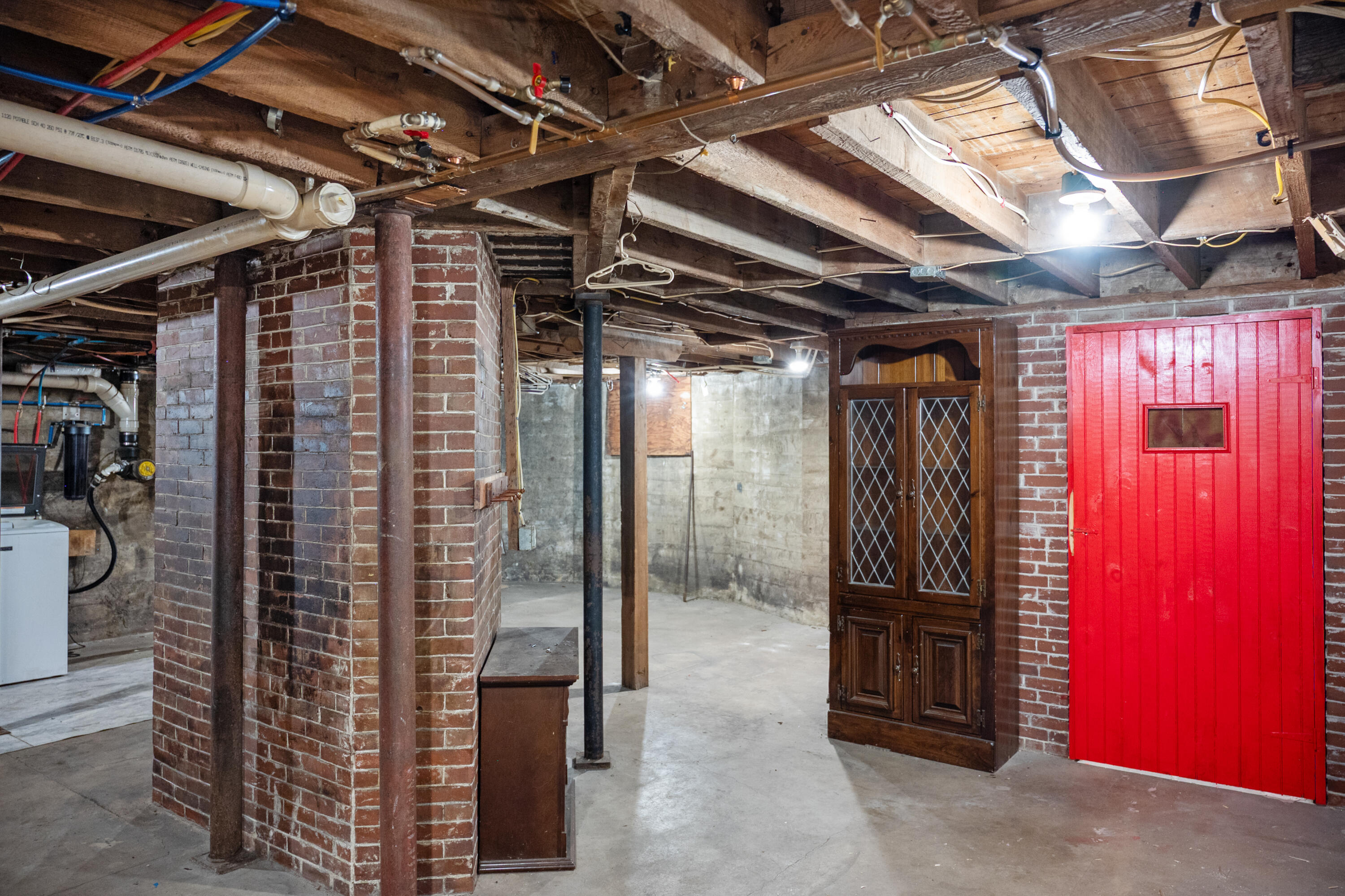 main property photo 17