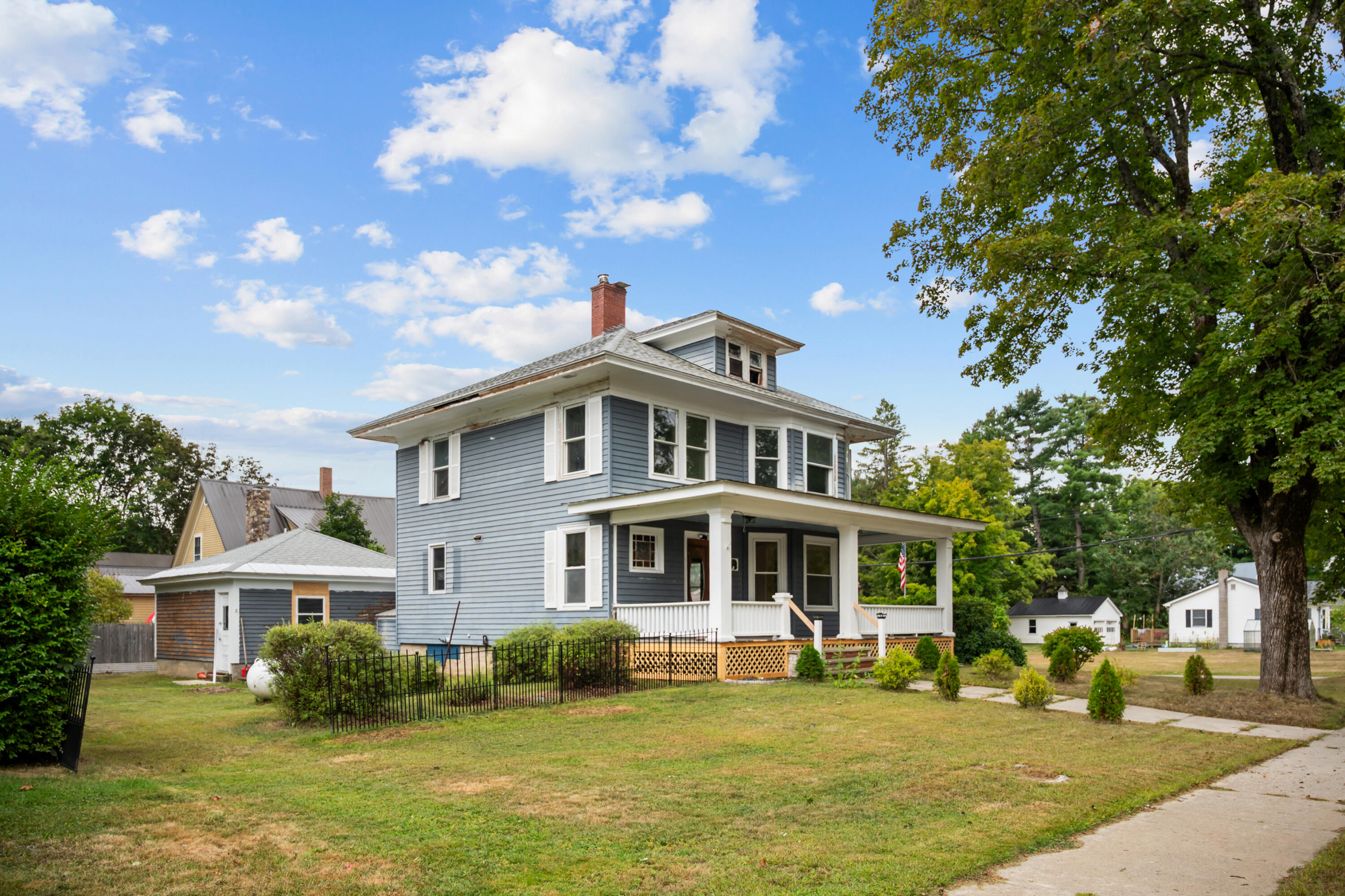 main property photo 18