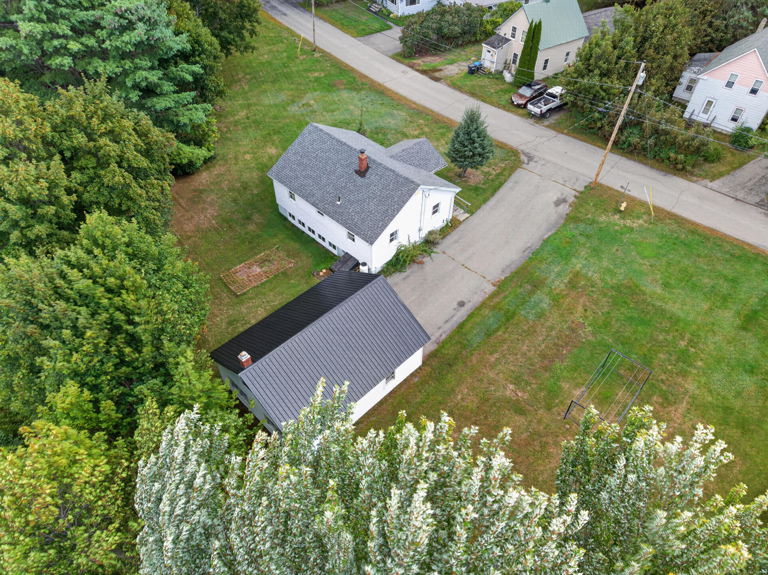 main property photo 45
