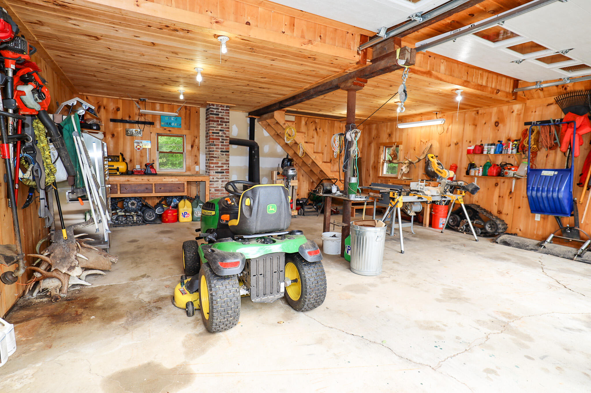 main property photo 39