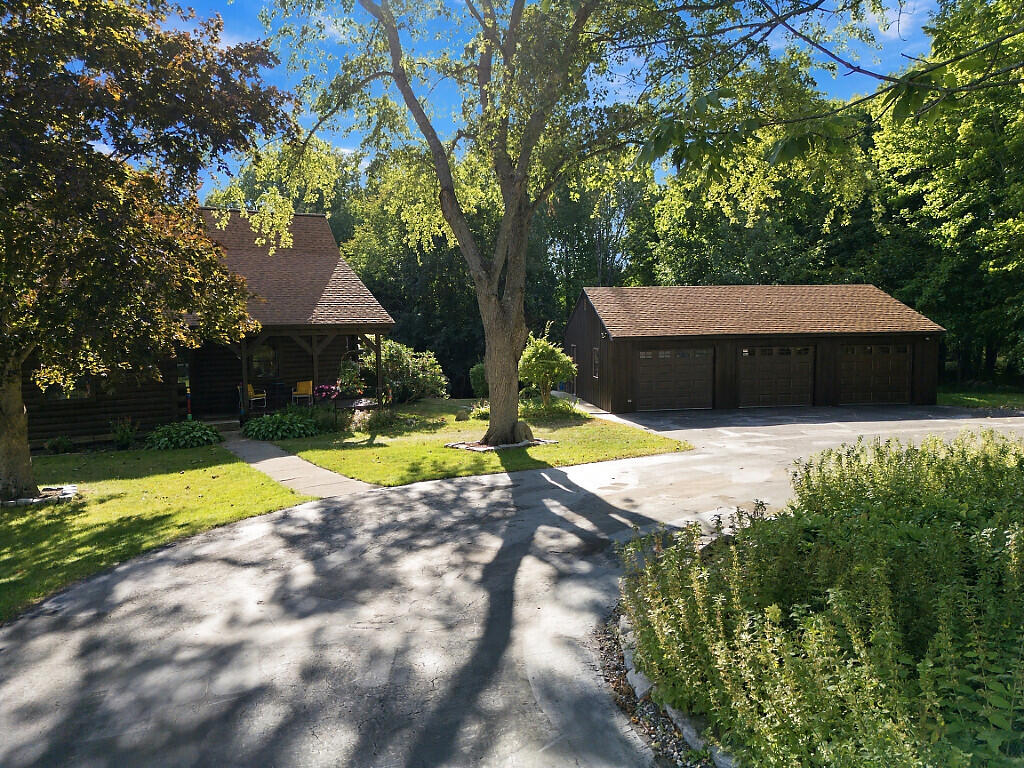 main property photo 73