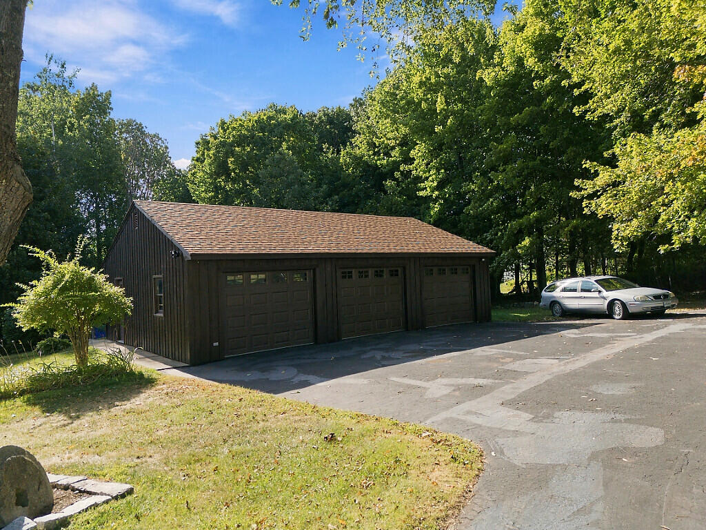 main property photo 85