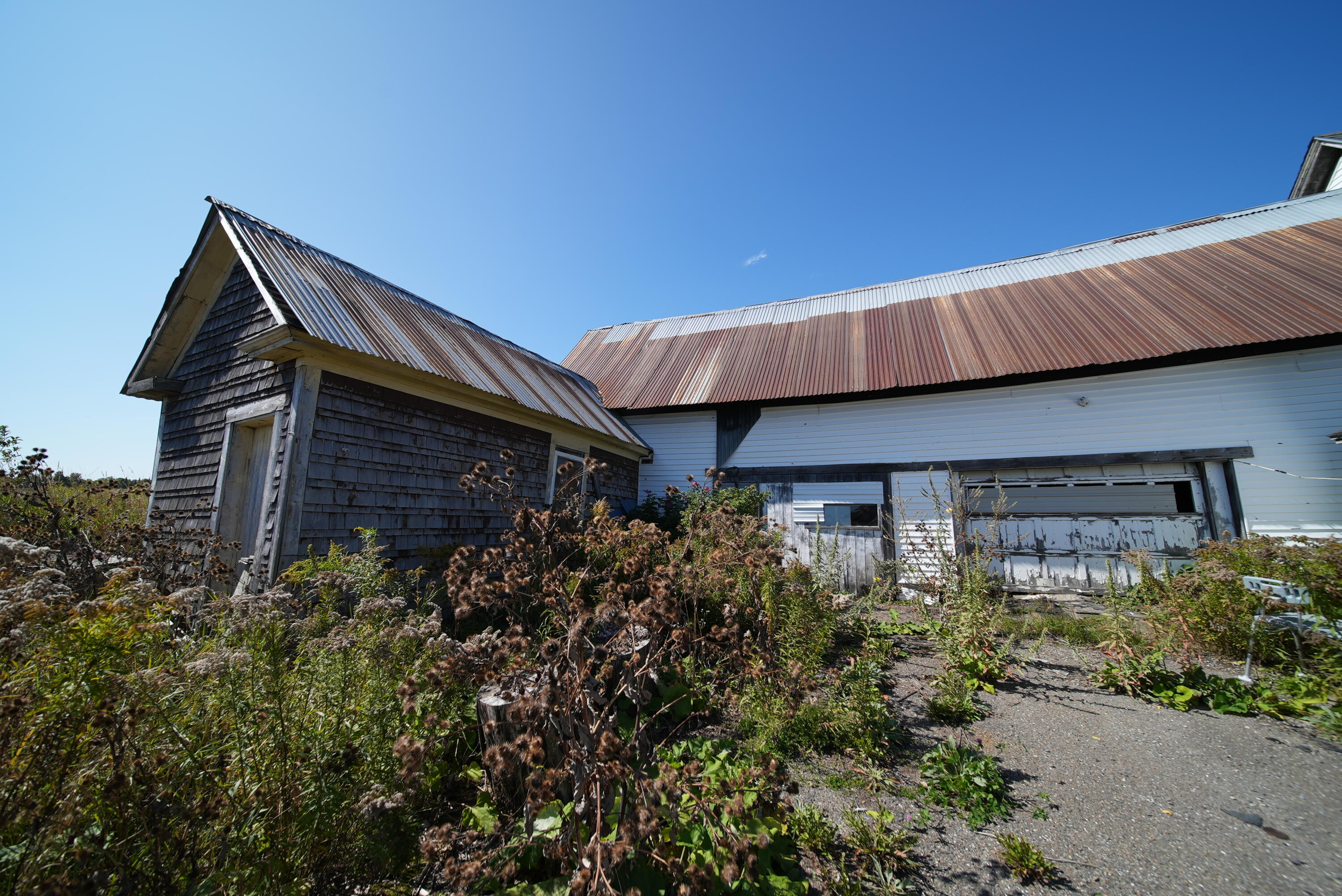 main property photo 35