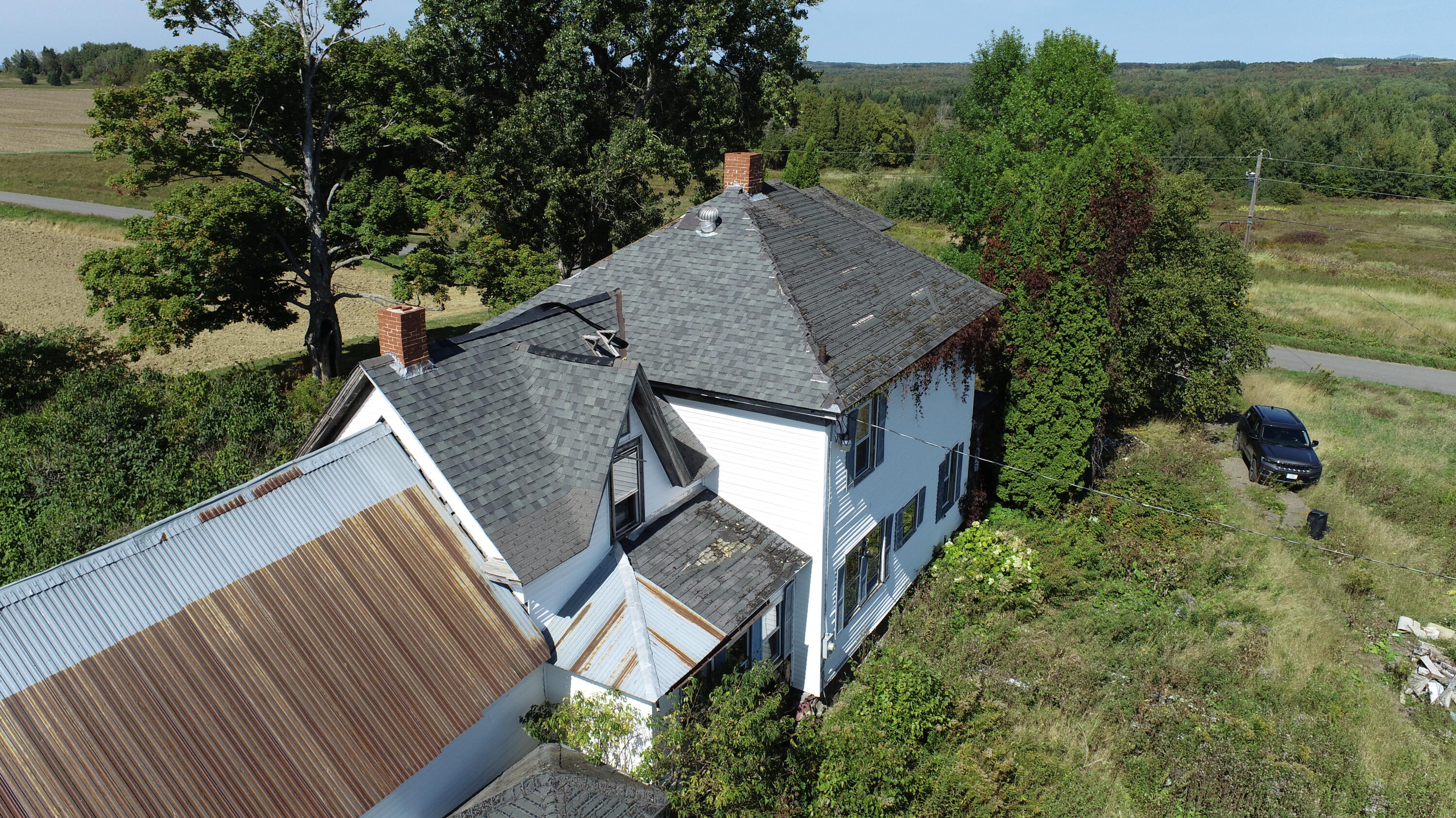 main property photo 9