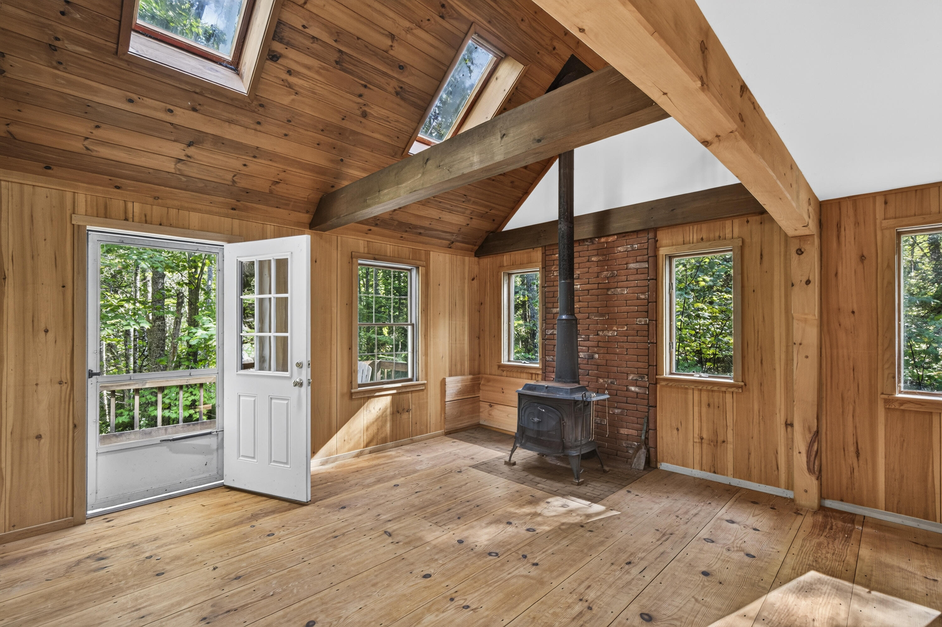 main property photo 19