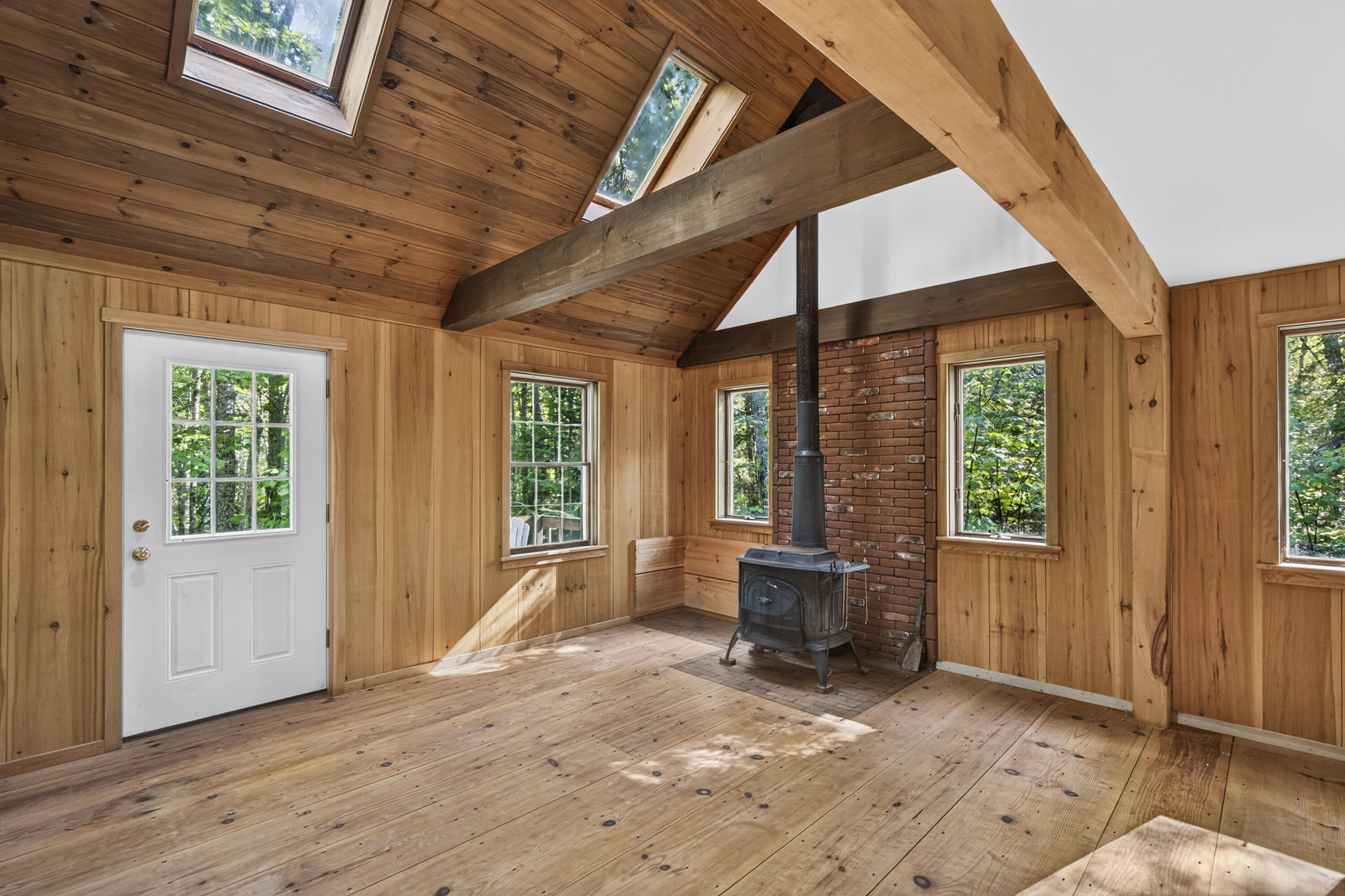 main property photo 20