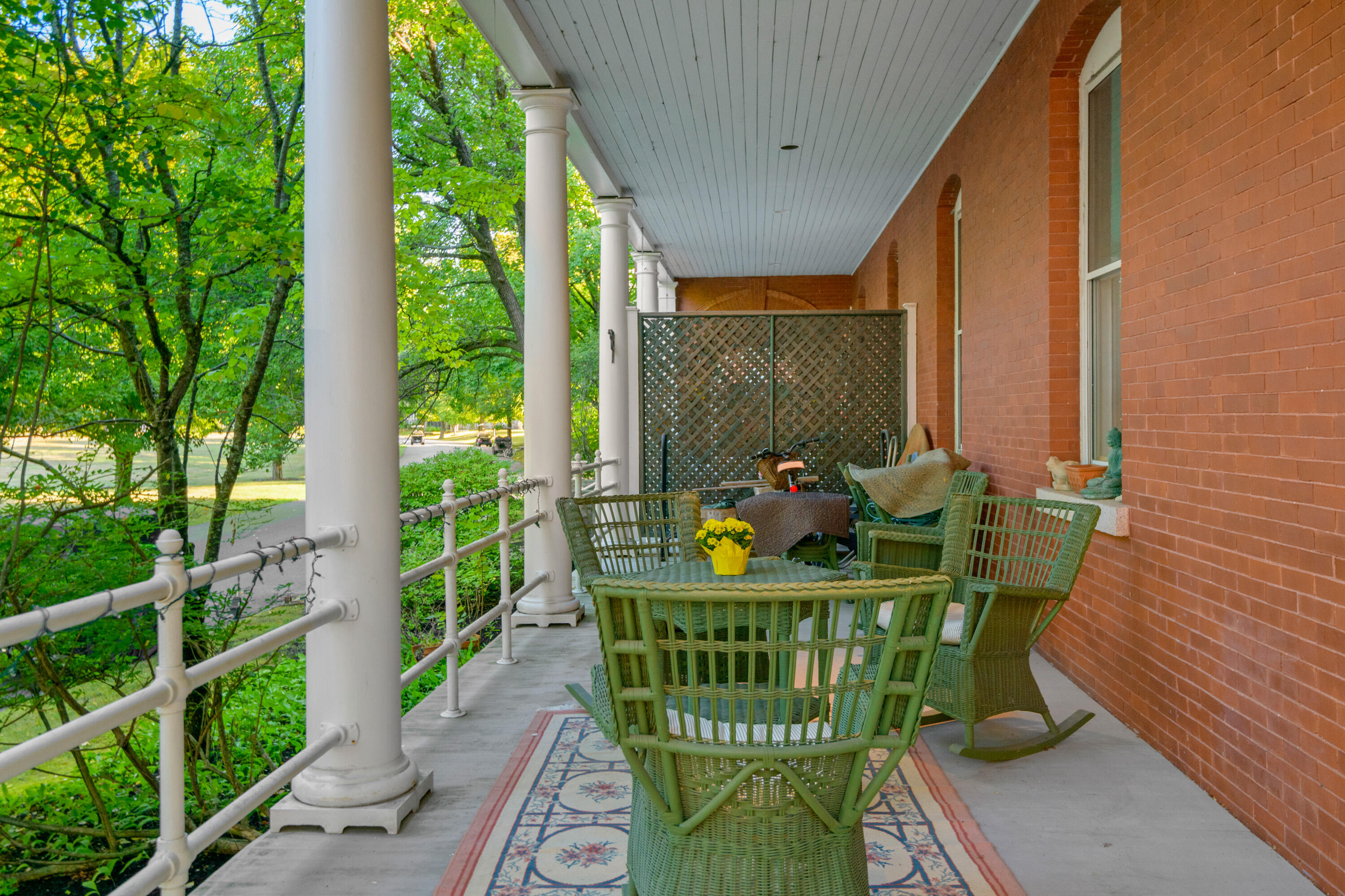 main property photo 8