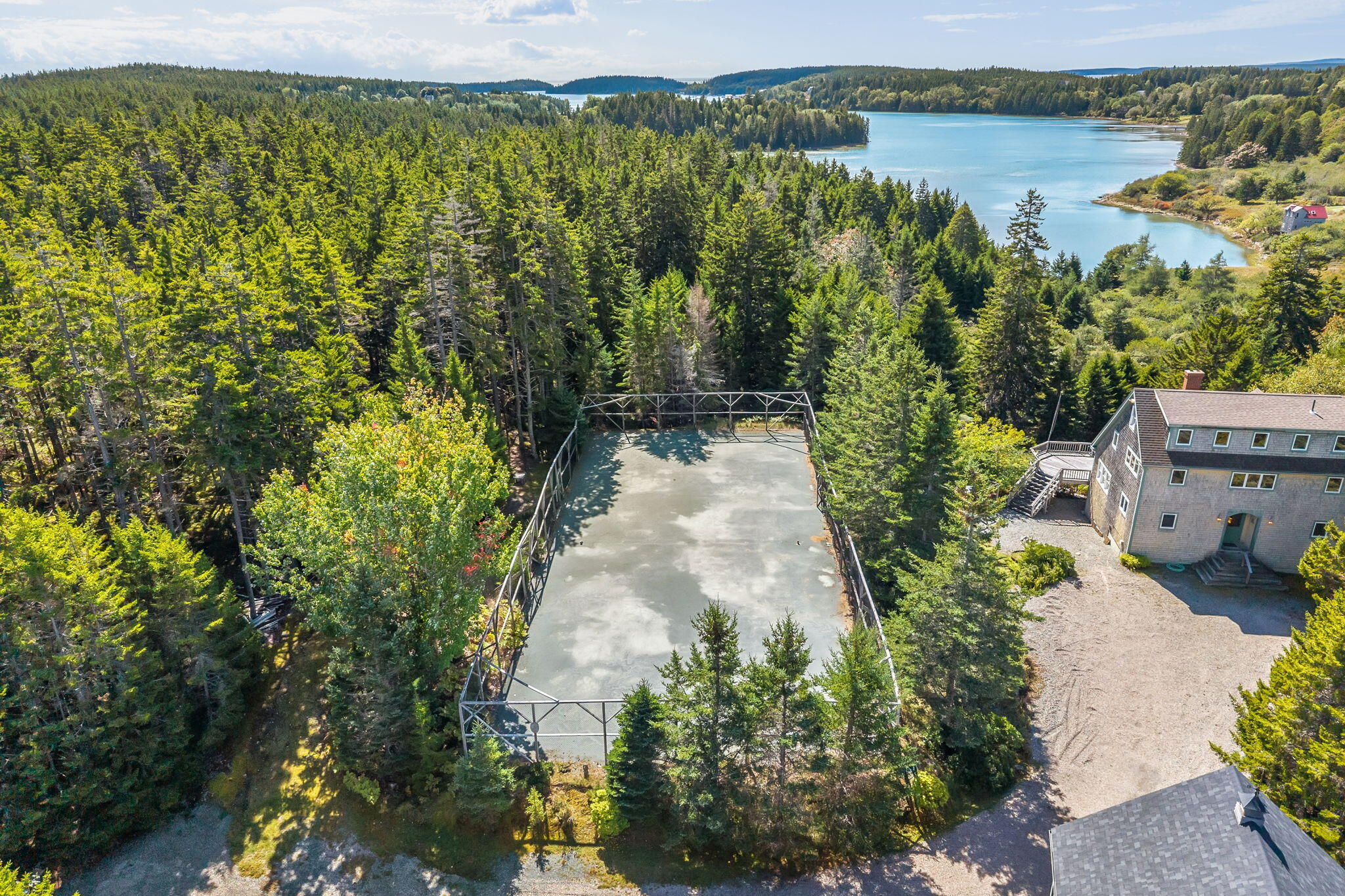 main property photo 41