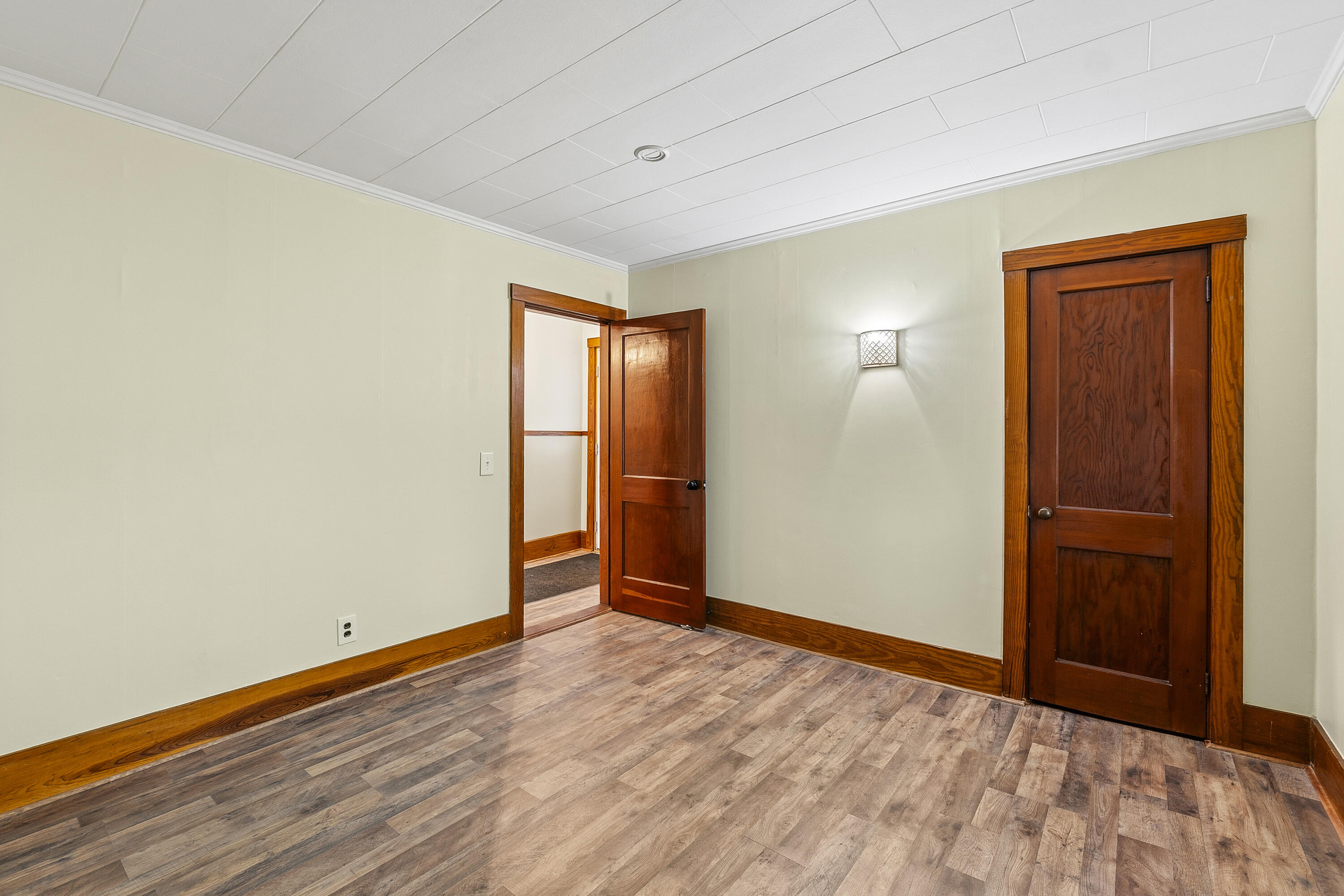 main property photo 122