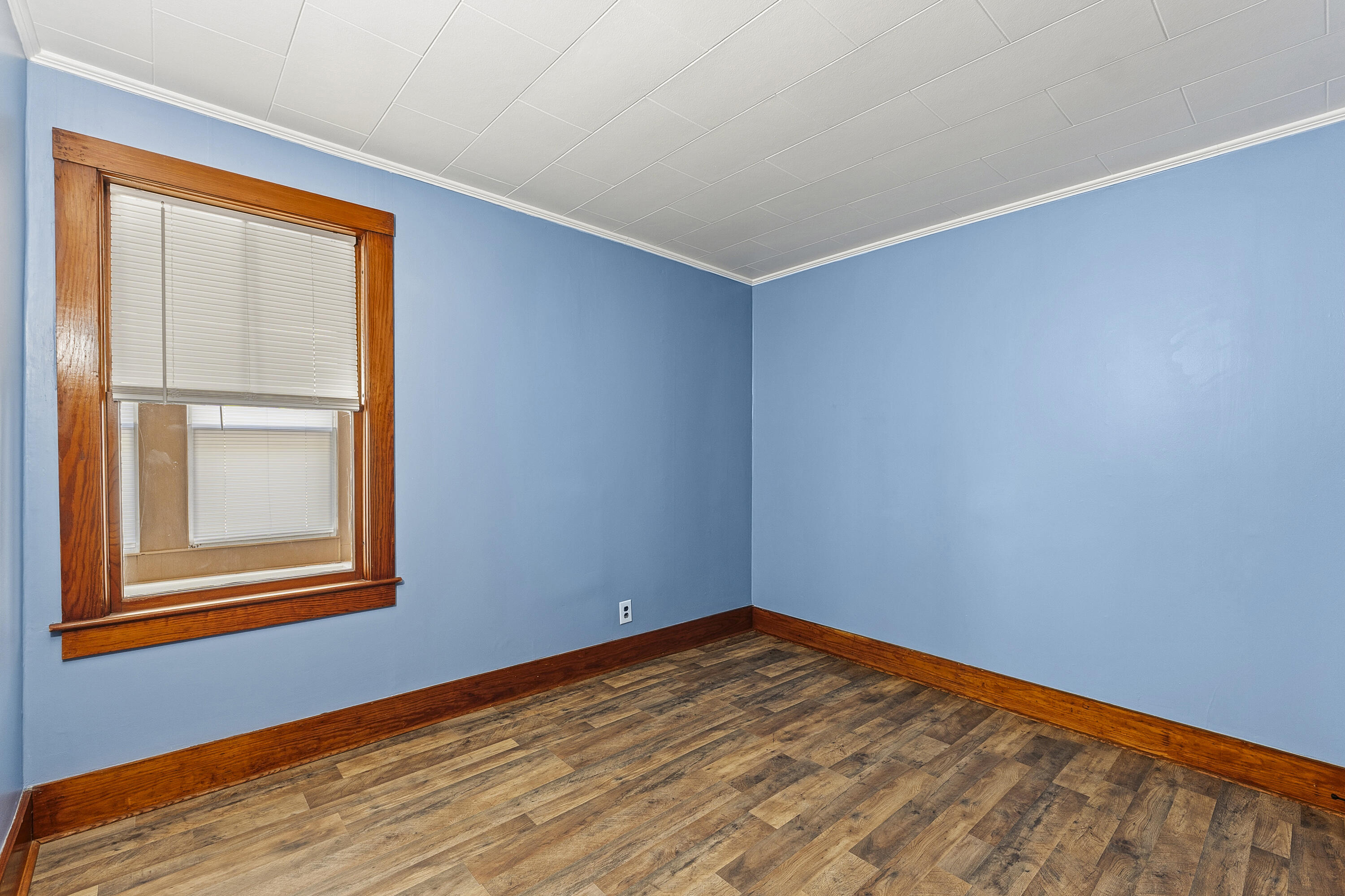 main property photo 125