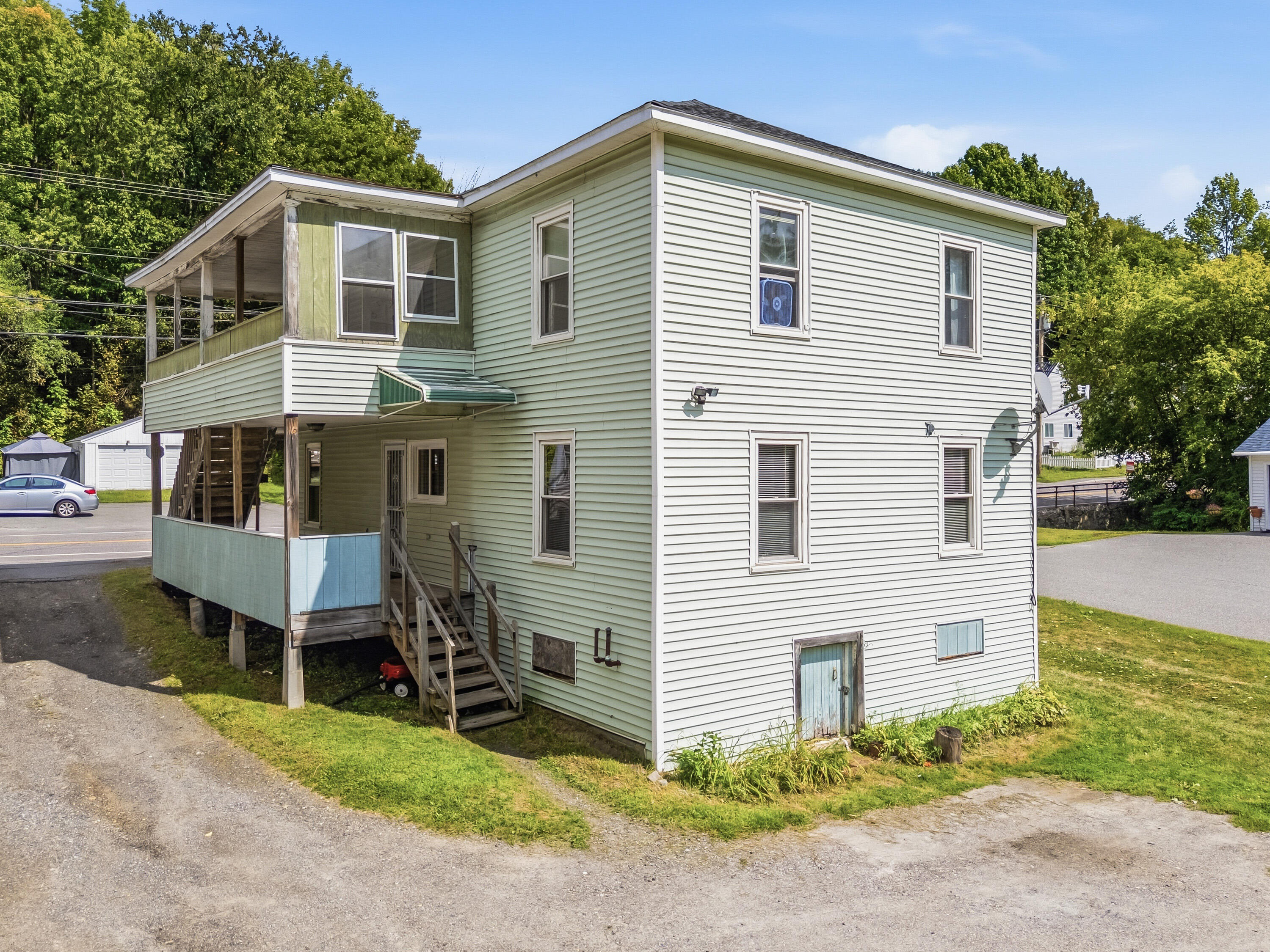main property photo 3