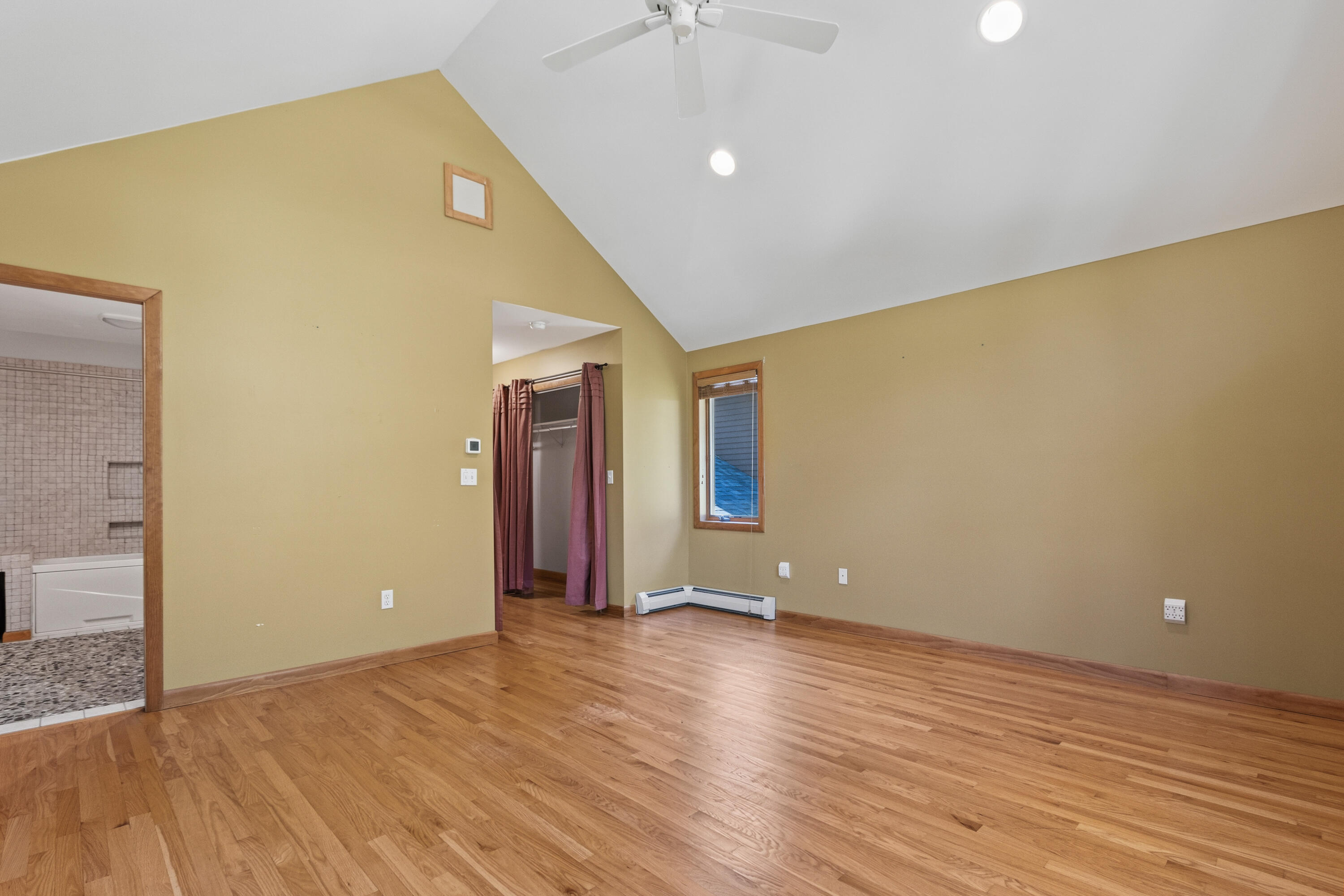 main property photo 78