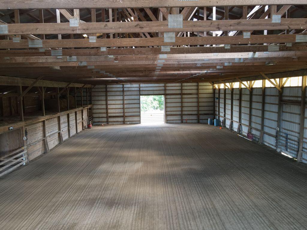 main property photo 51