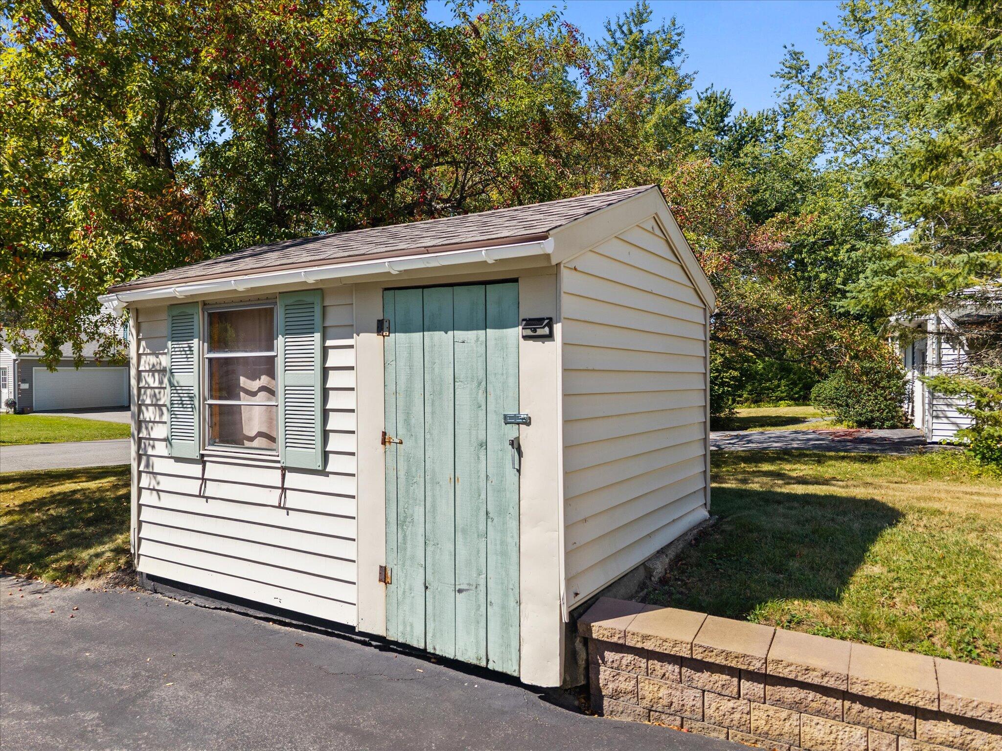 main property photo 51