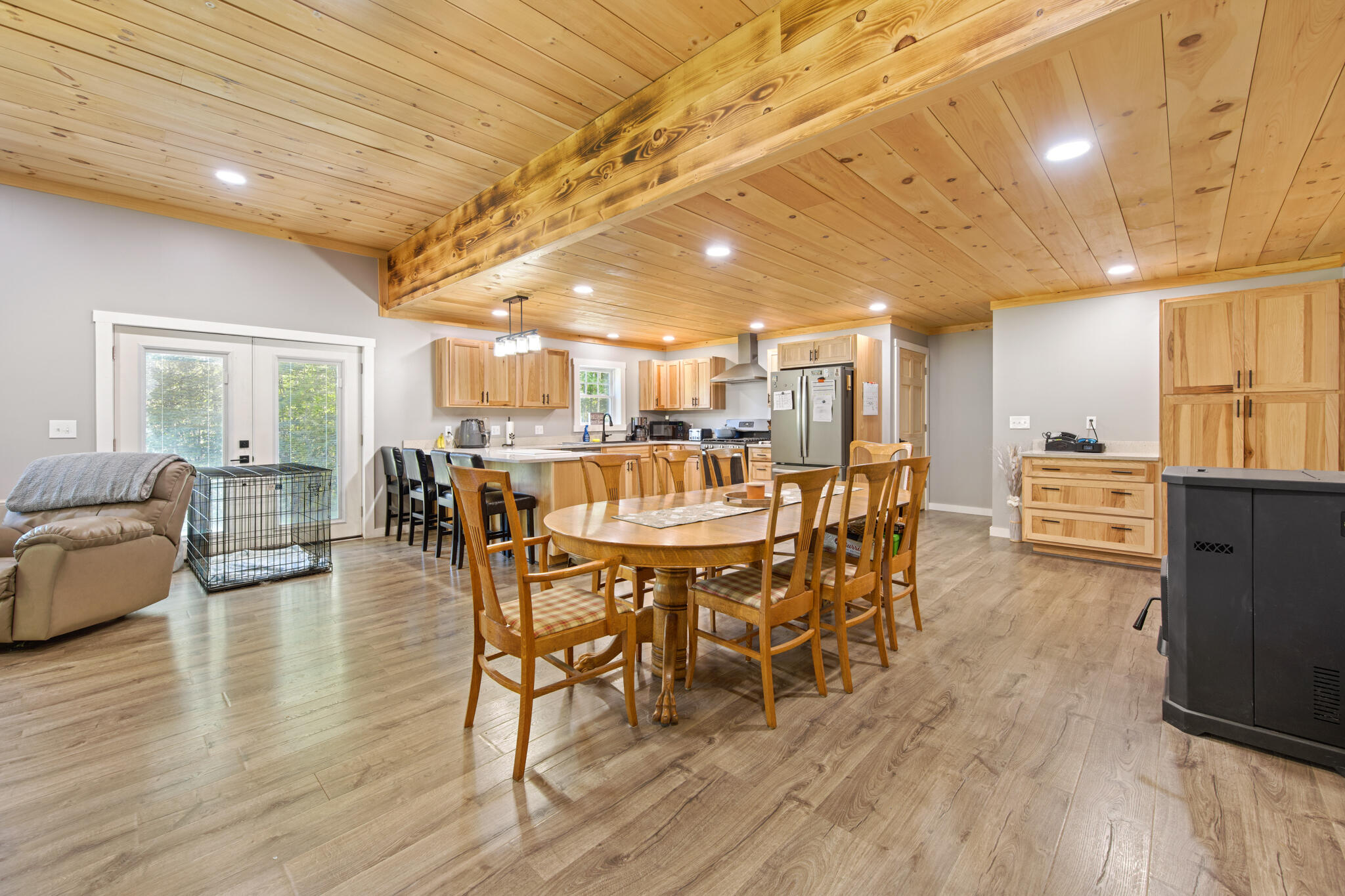 main property photo 18