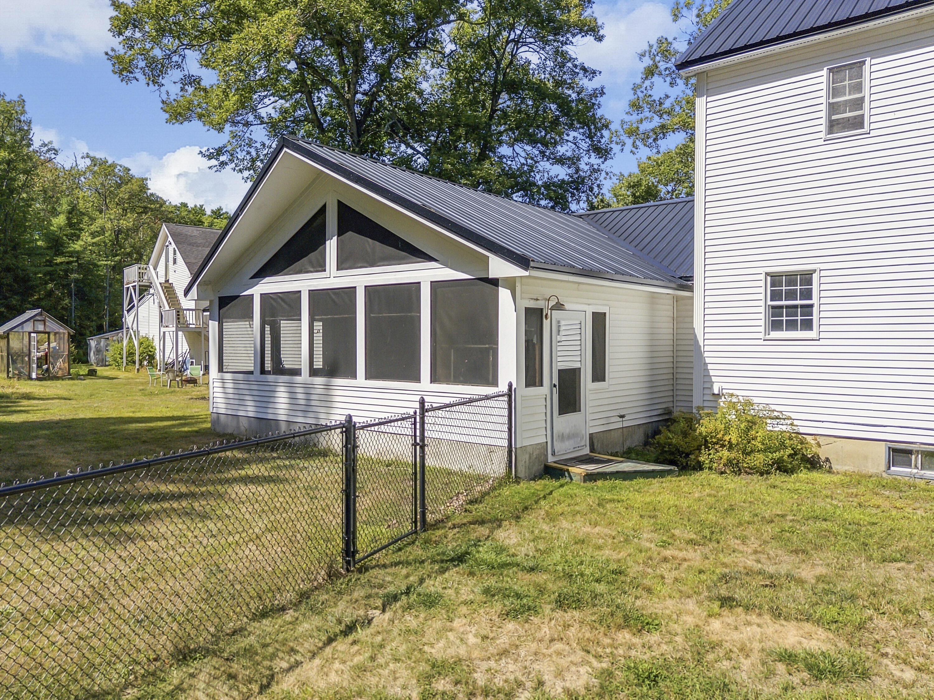 main property photo 67