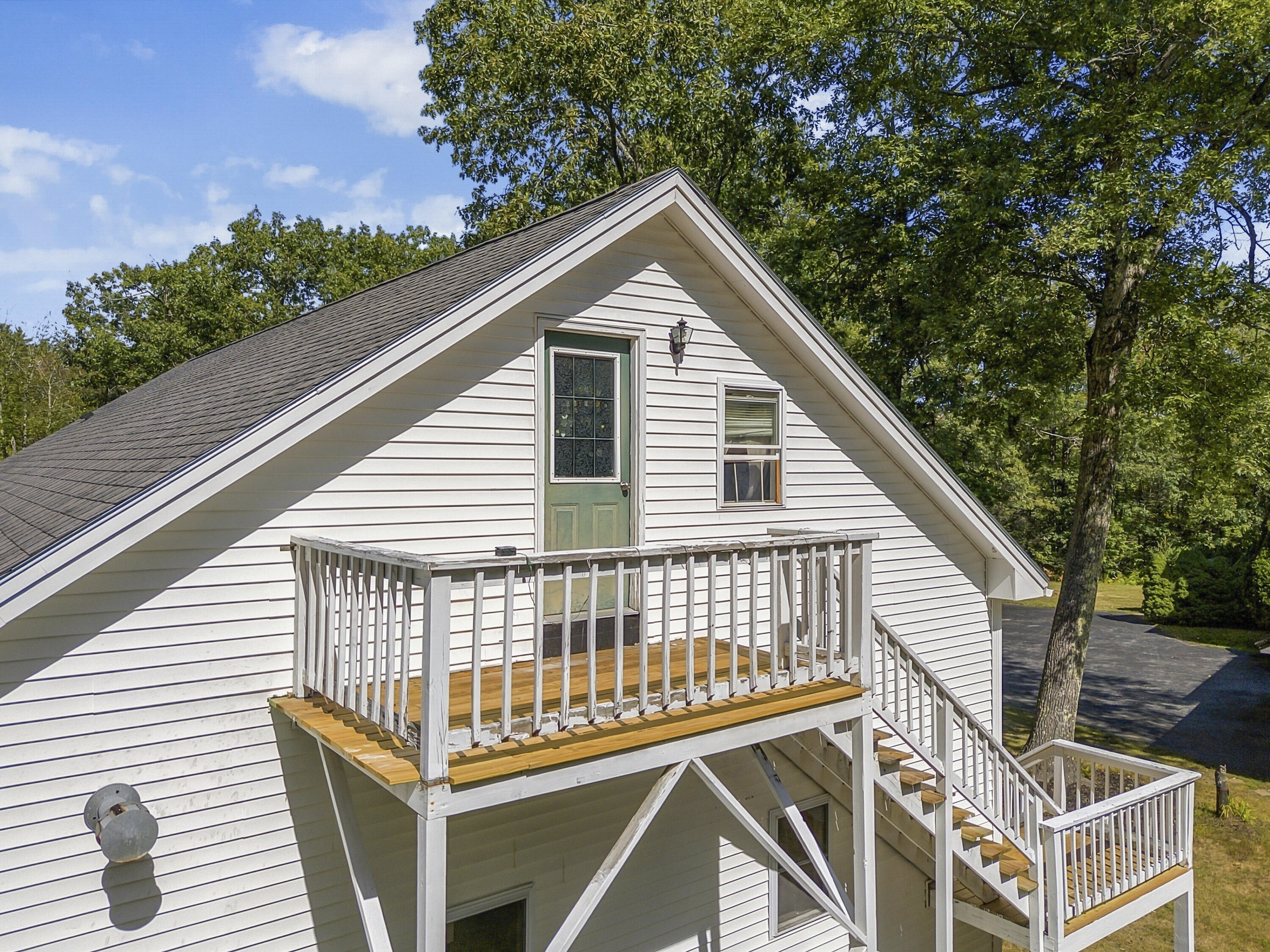 main property photo 75