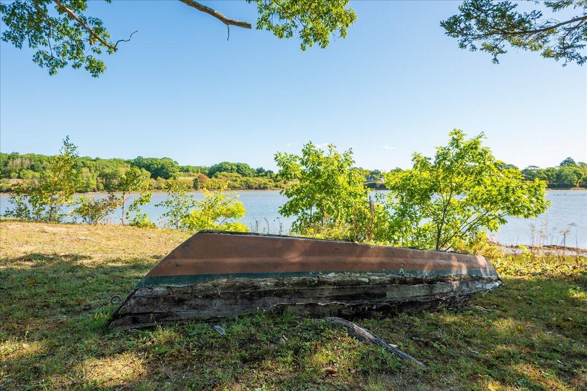 main property photo 78
