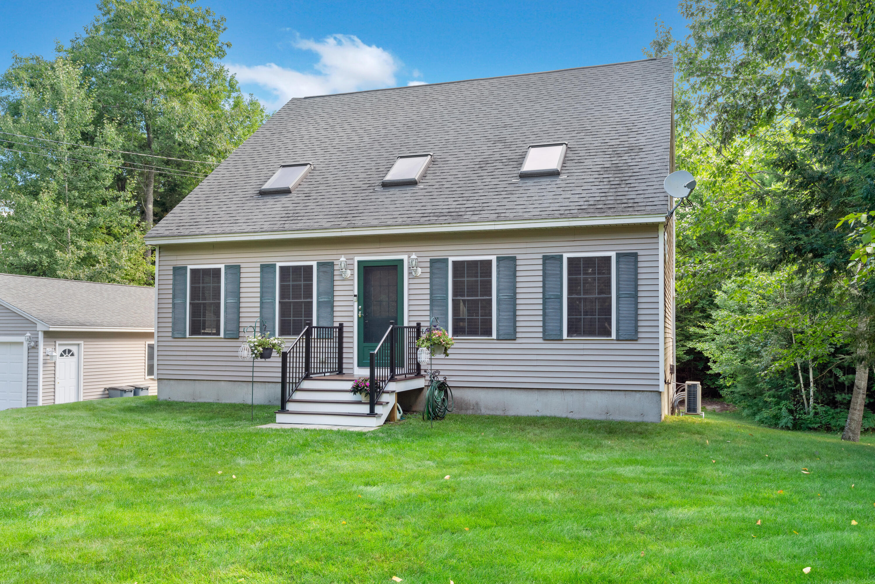 main property photo 36