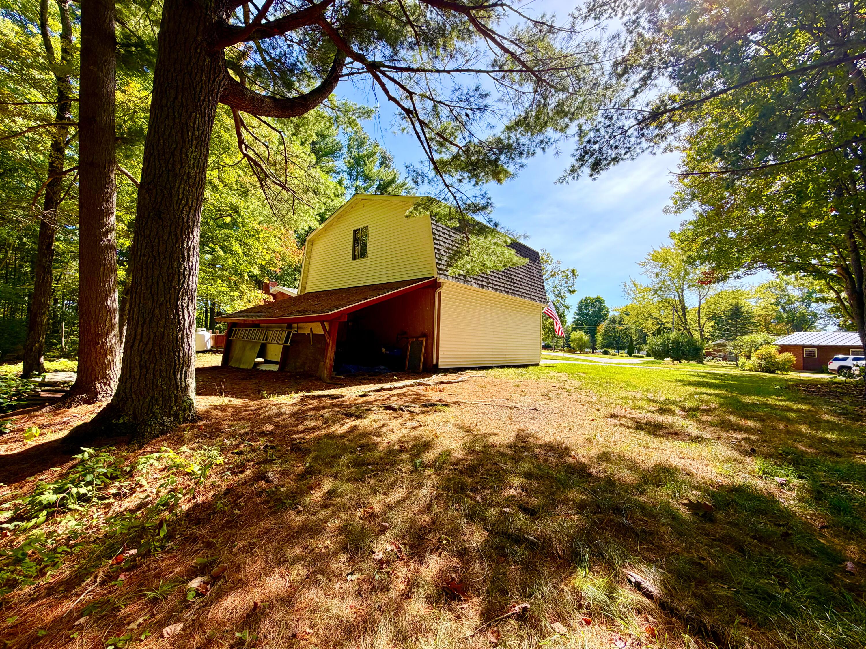 main property photo 107