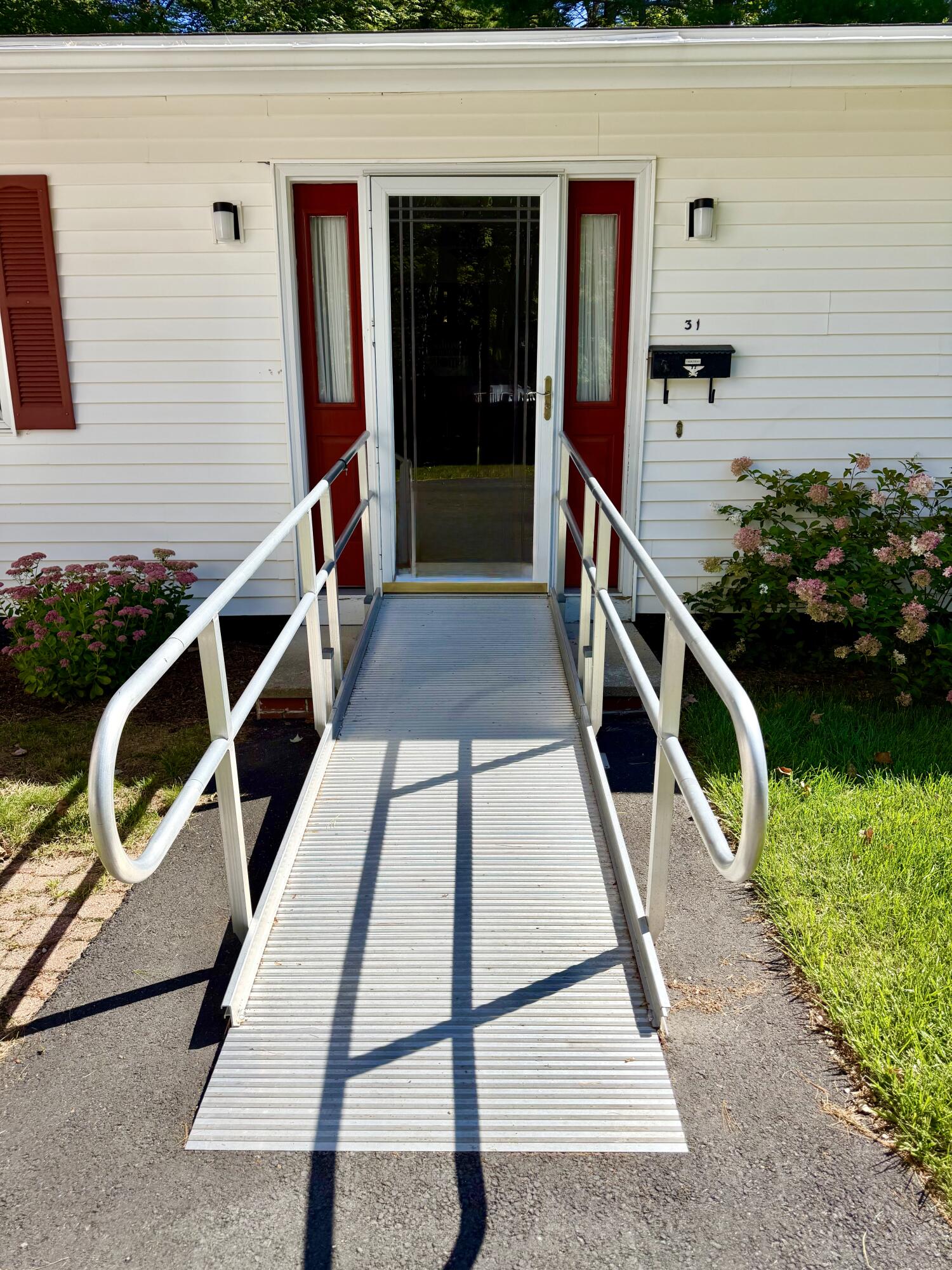main property photo 17