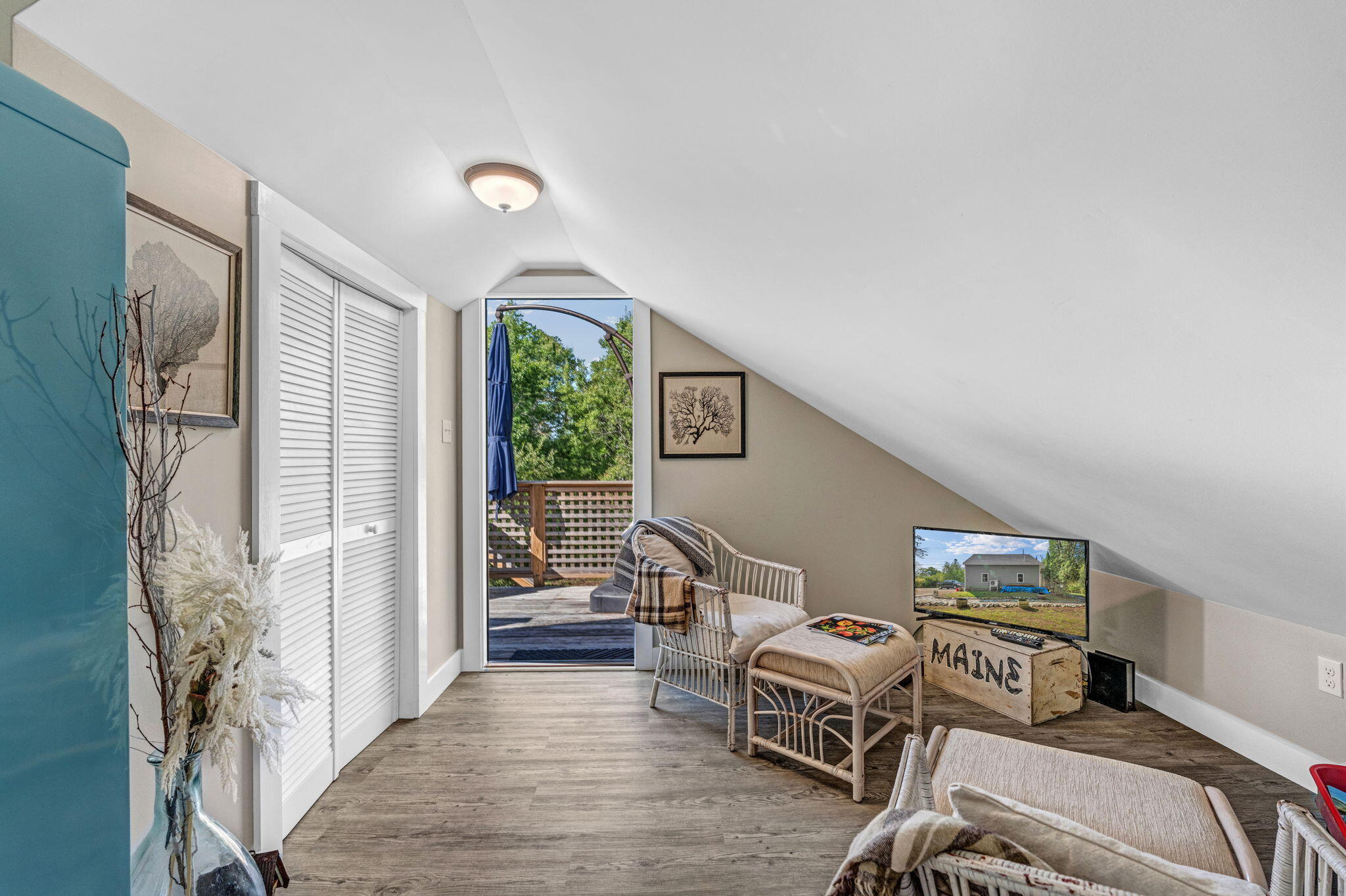 main property photo 111