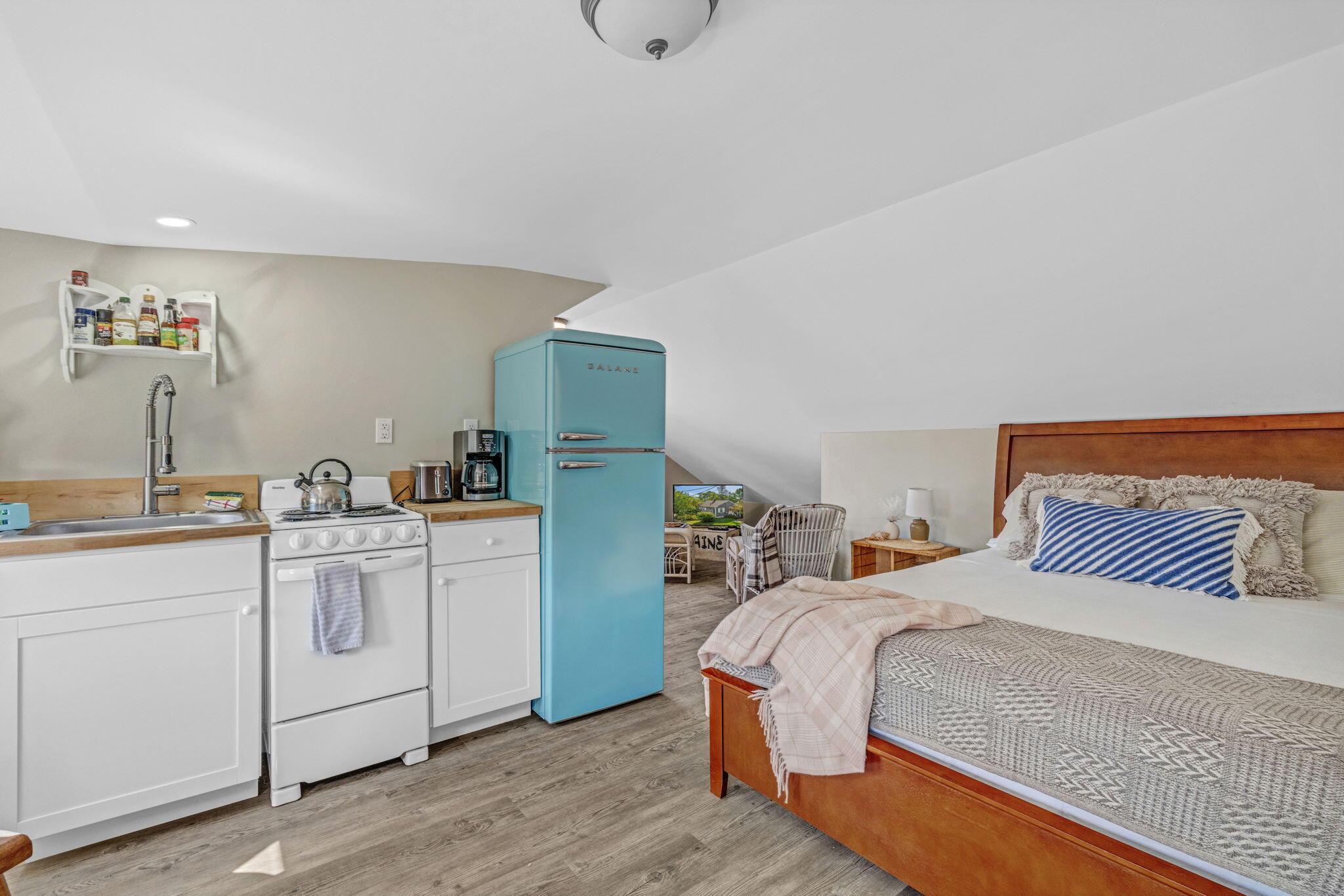main property photo 113
