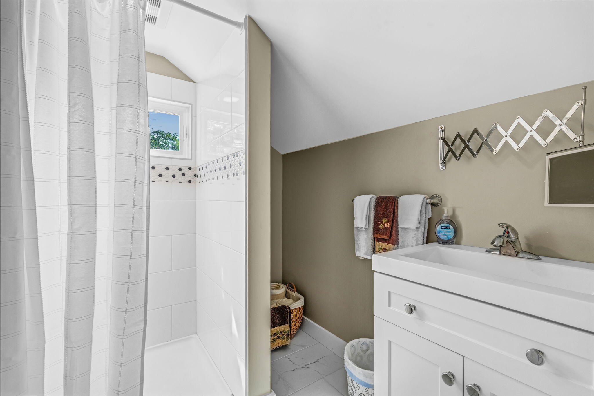 main property photo 115