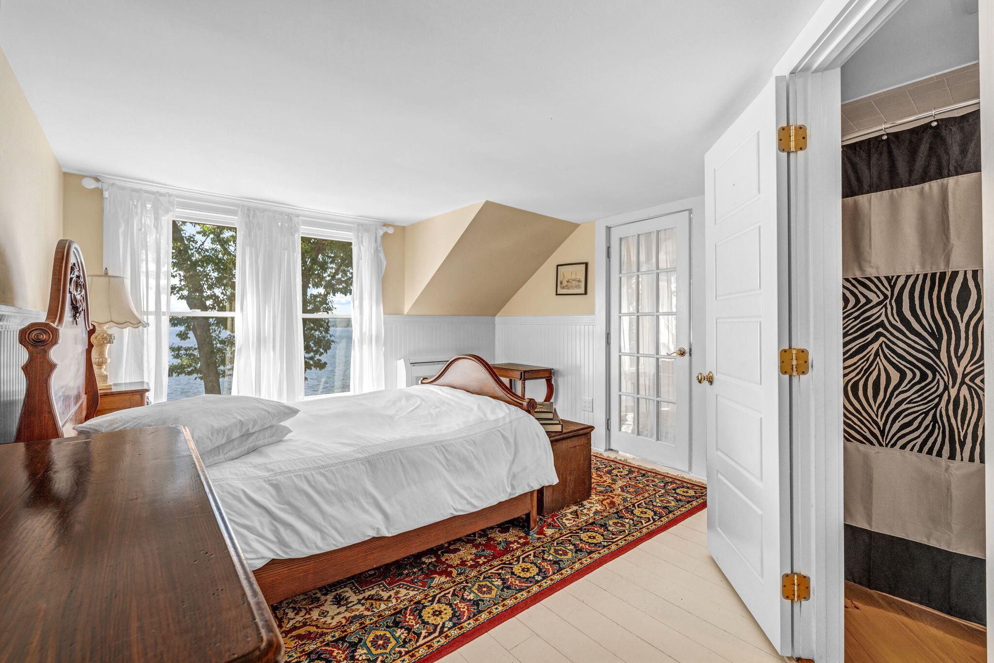 main property photo 70