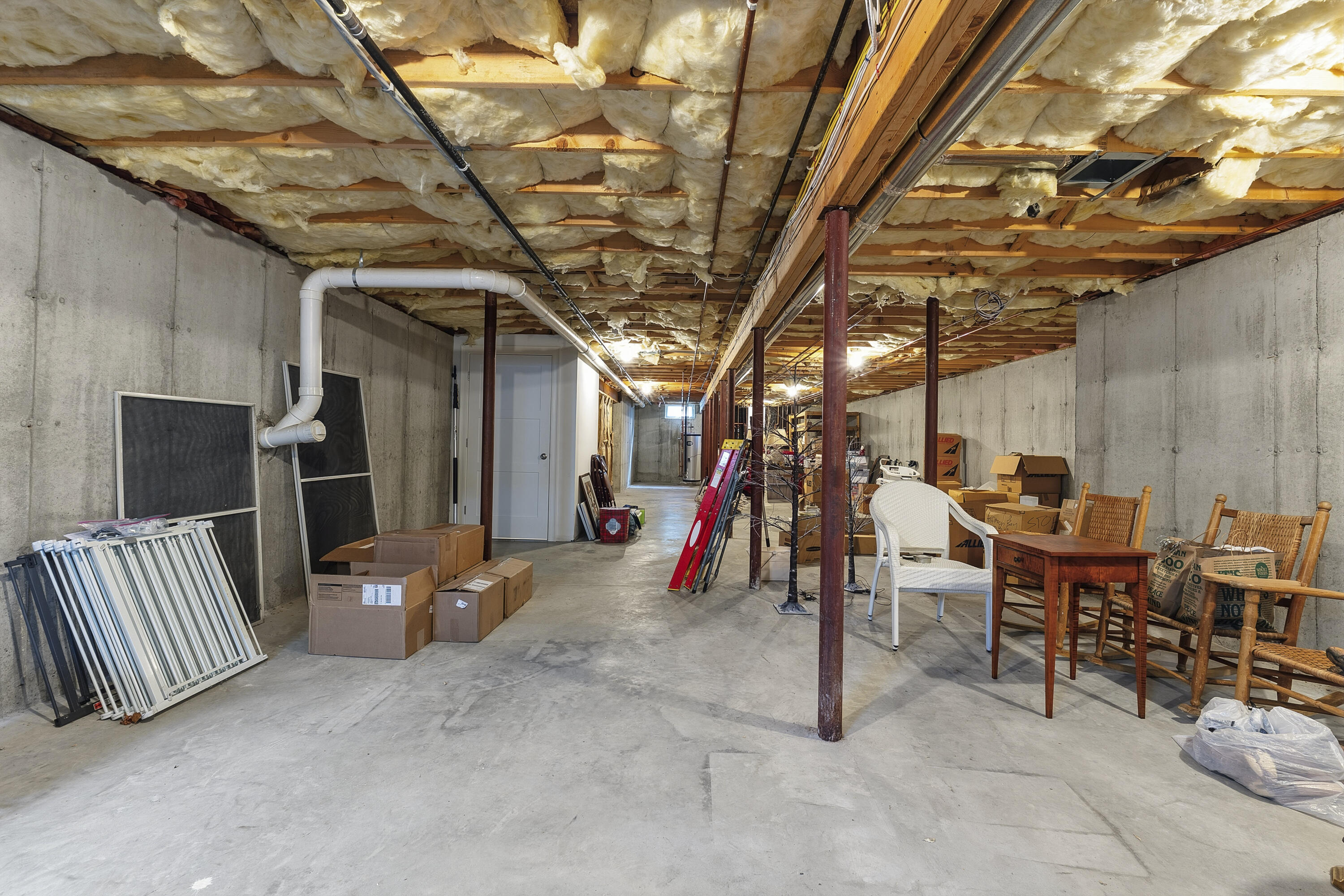 main property photo 44