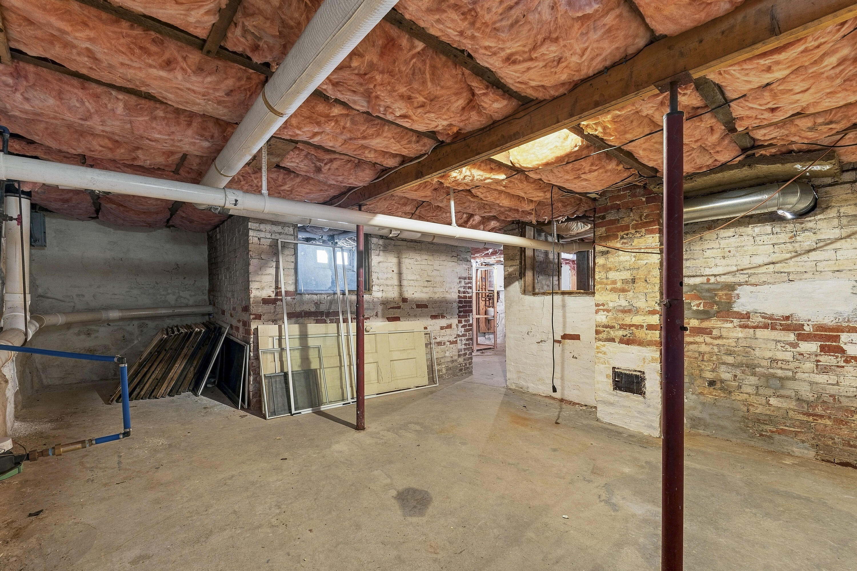 main property photo 51