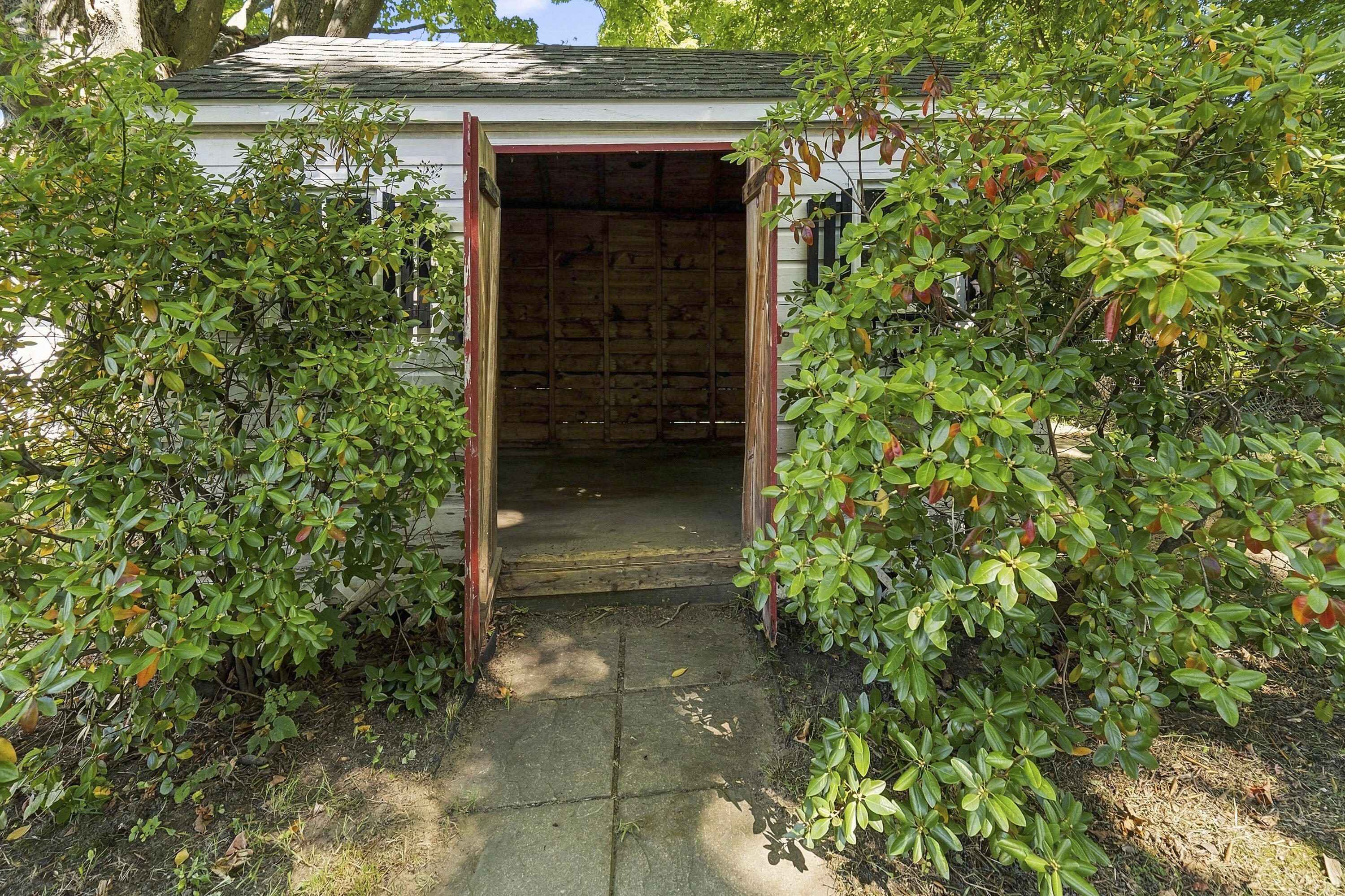 main property photo 57