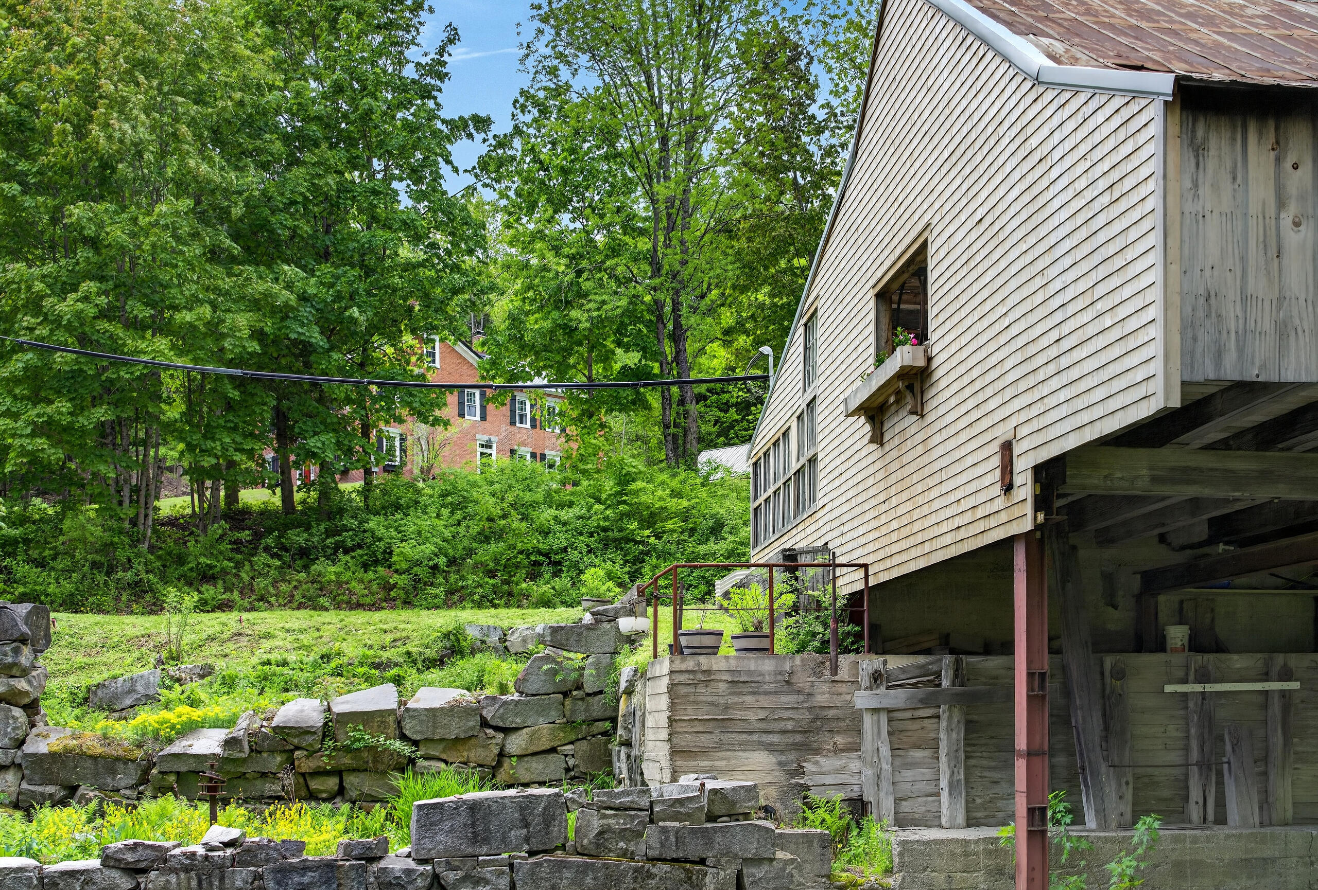 main property photo 112