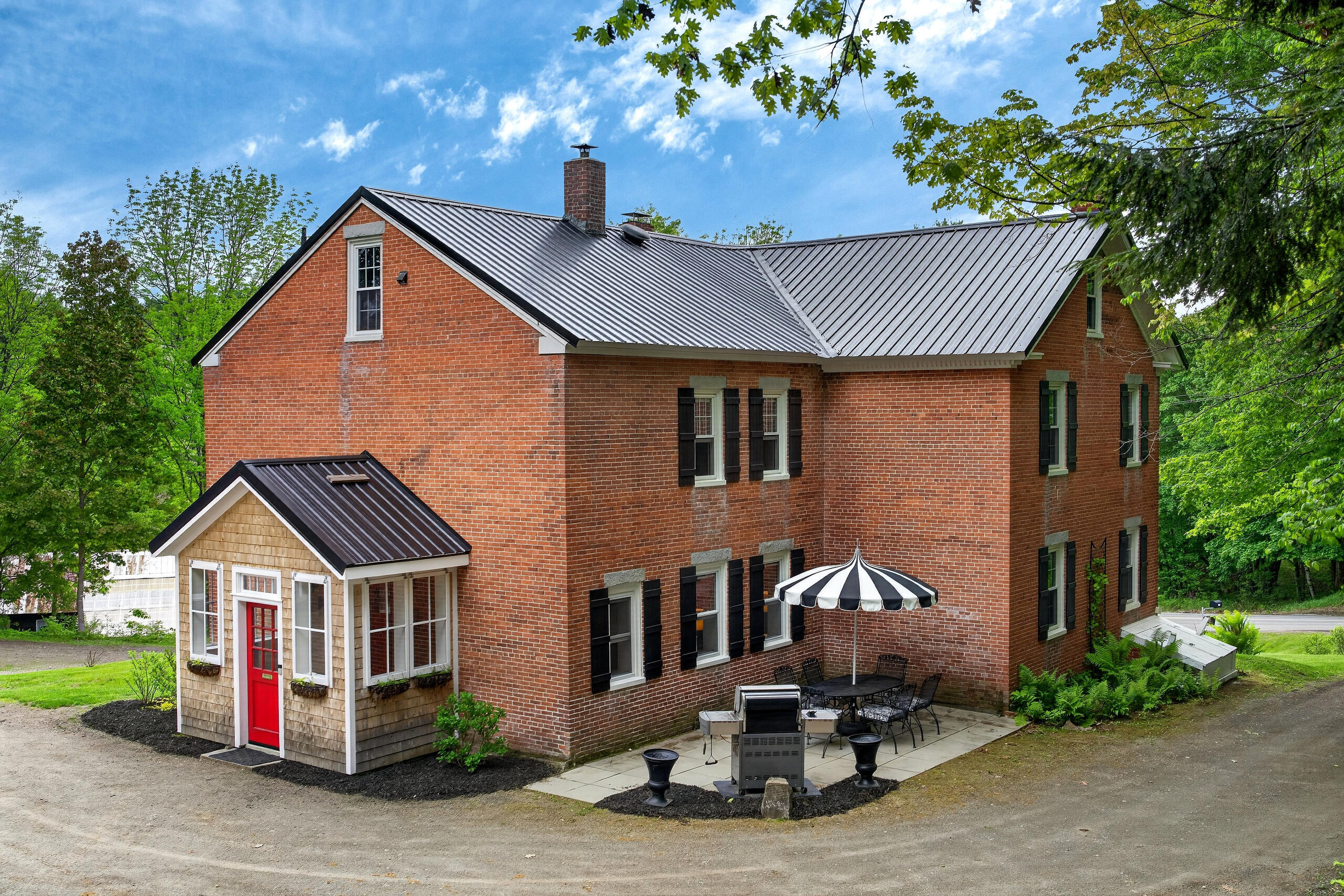main property photo 61