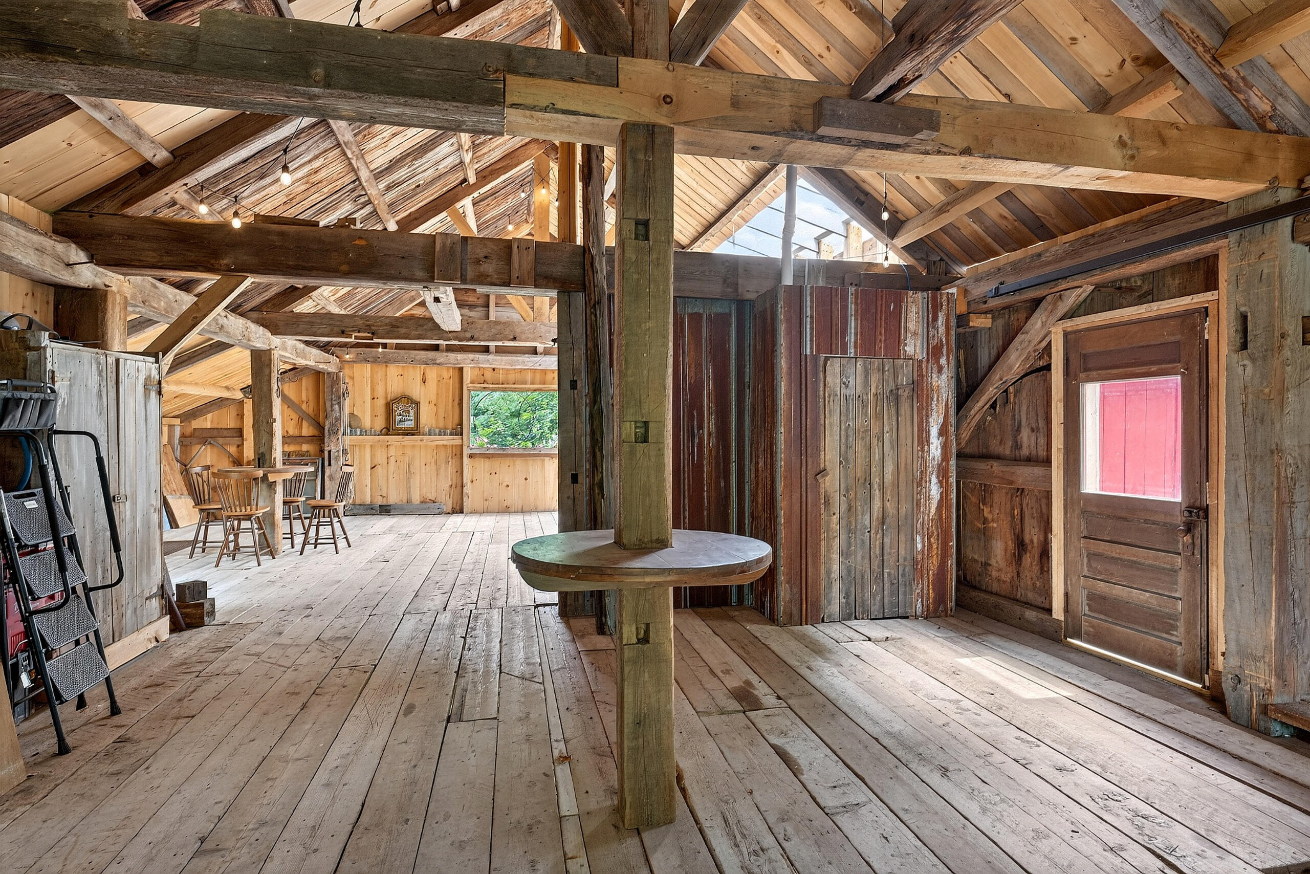 main property photo 85