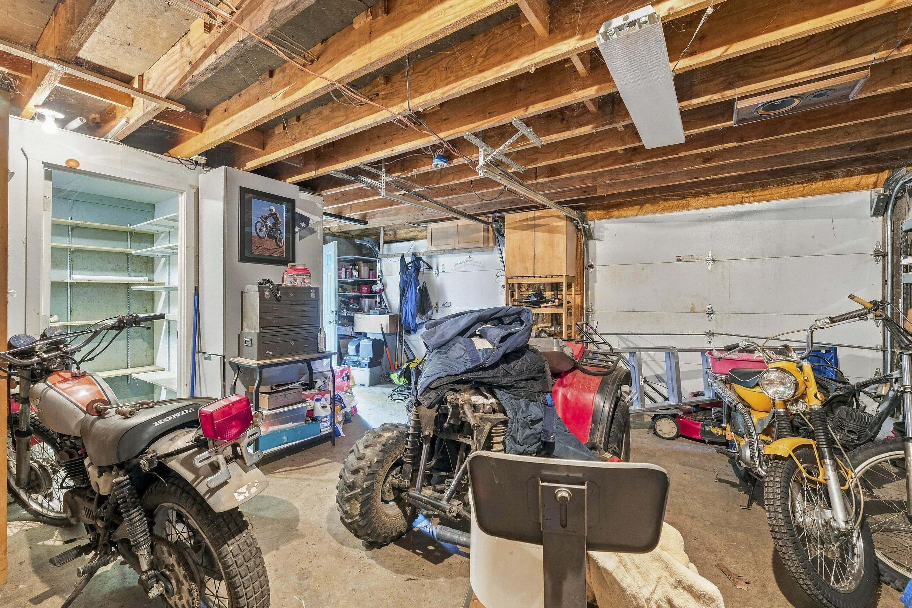 main property photo 50
