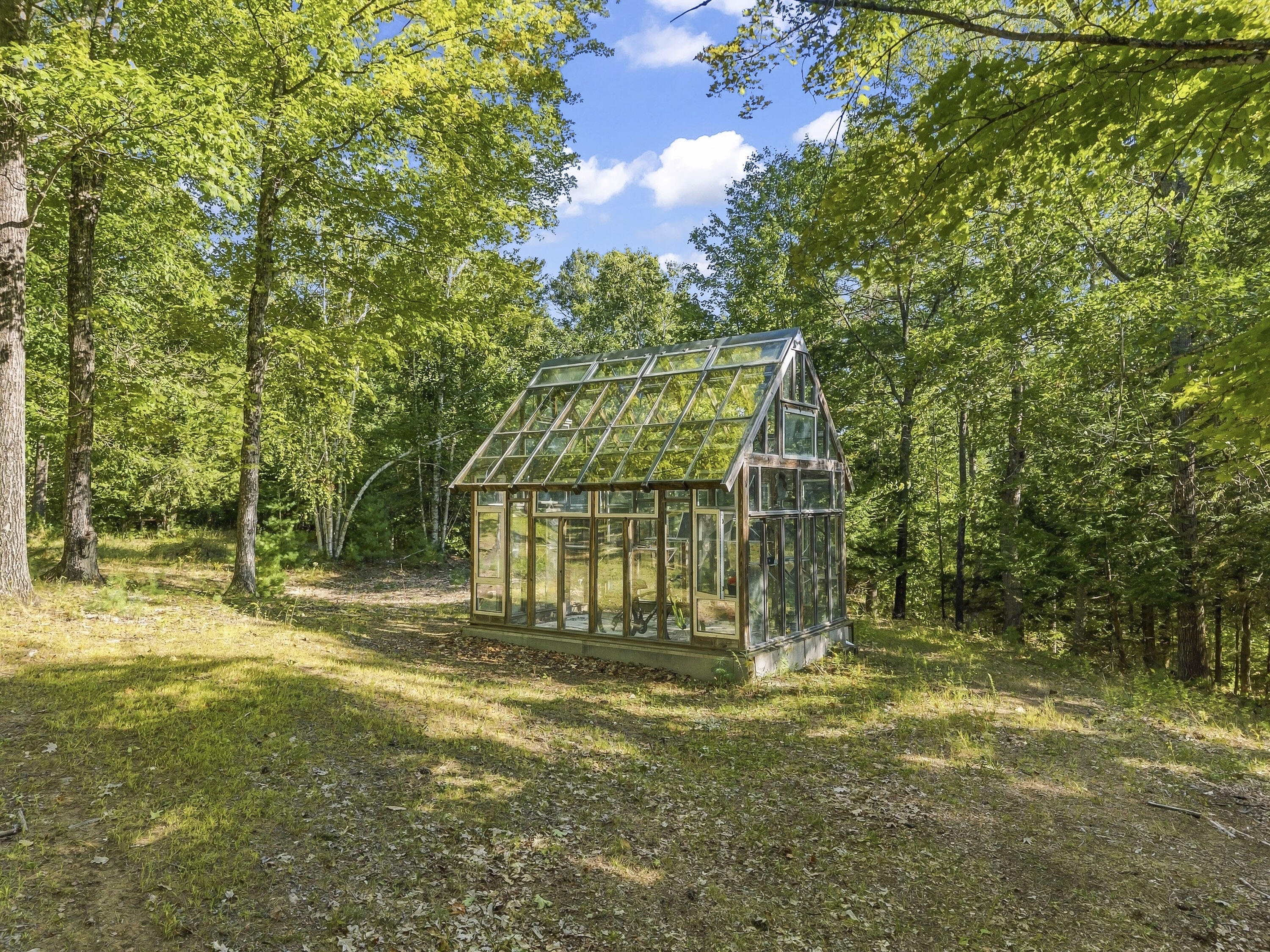 main property photo 9
