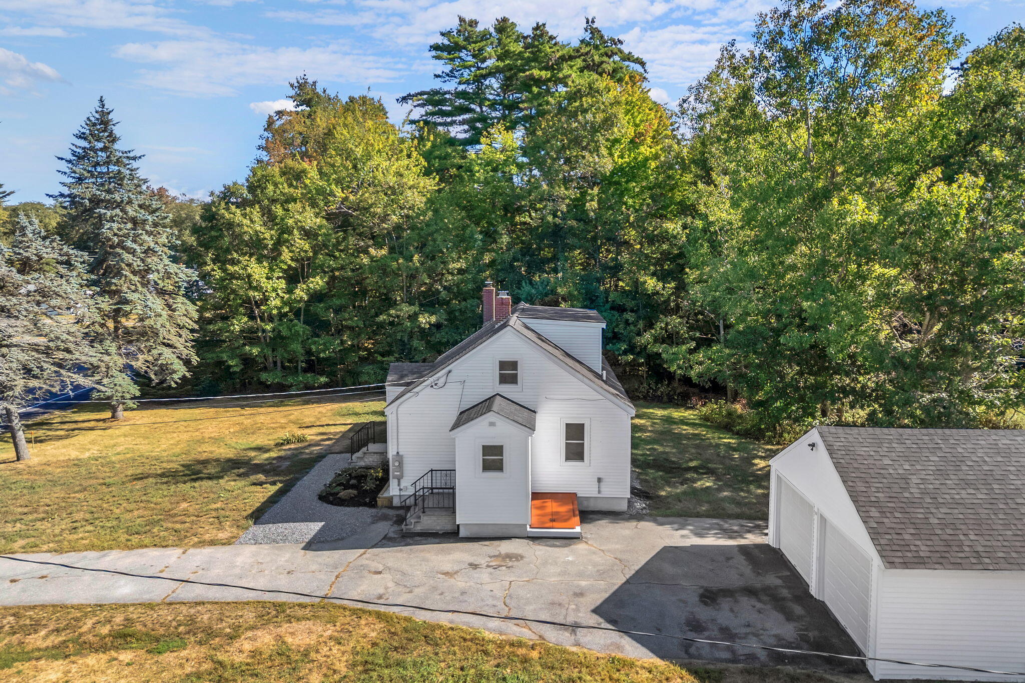 main property photo 7