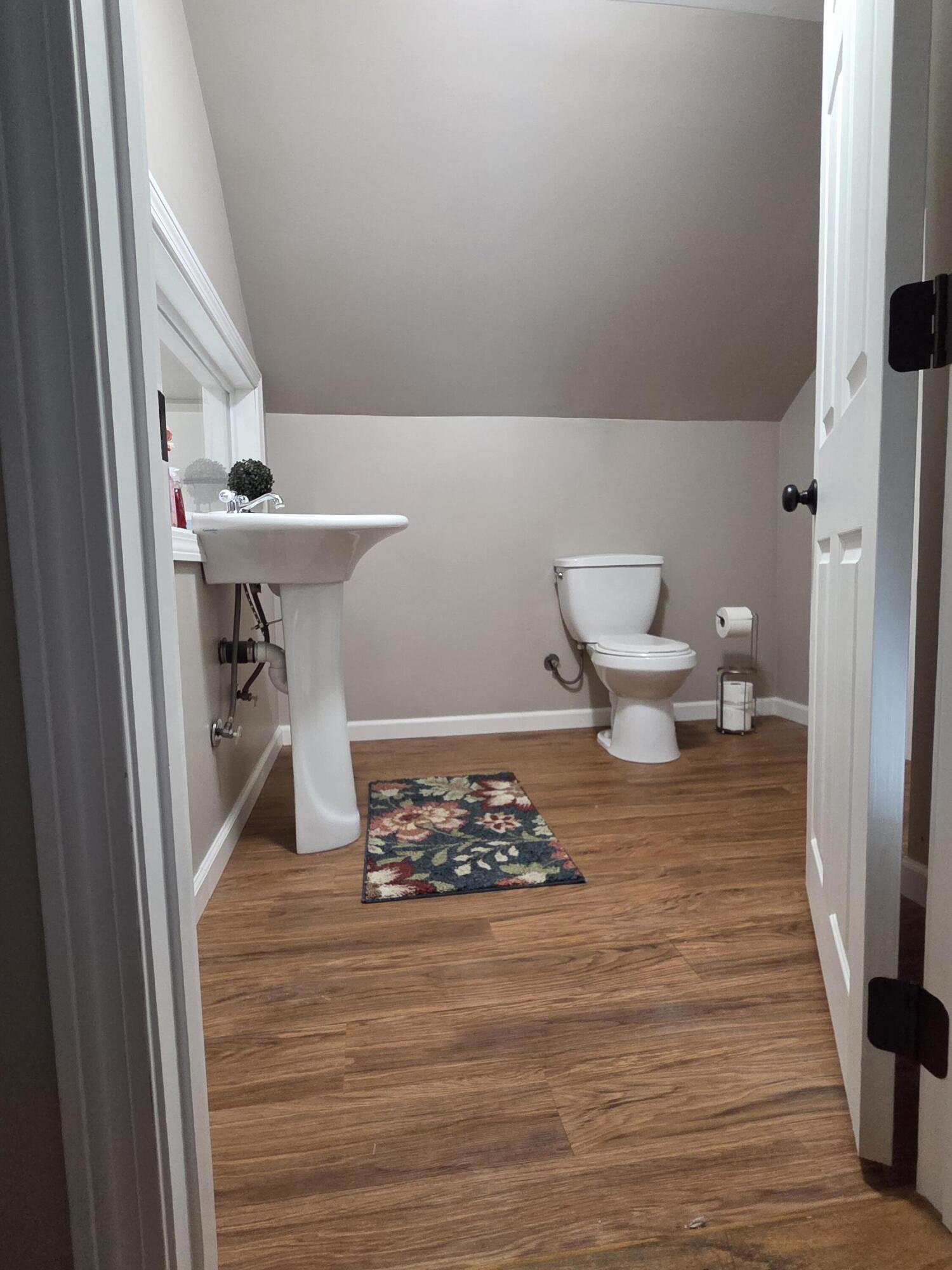 main property photo 16