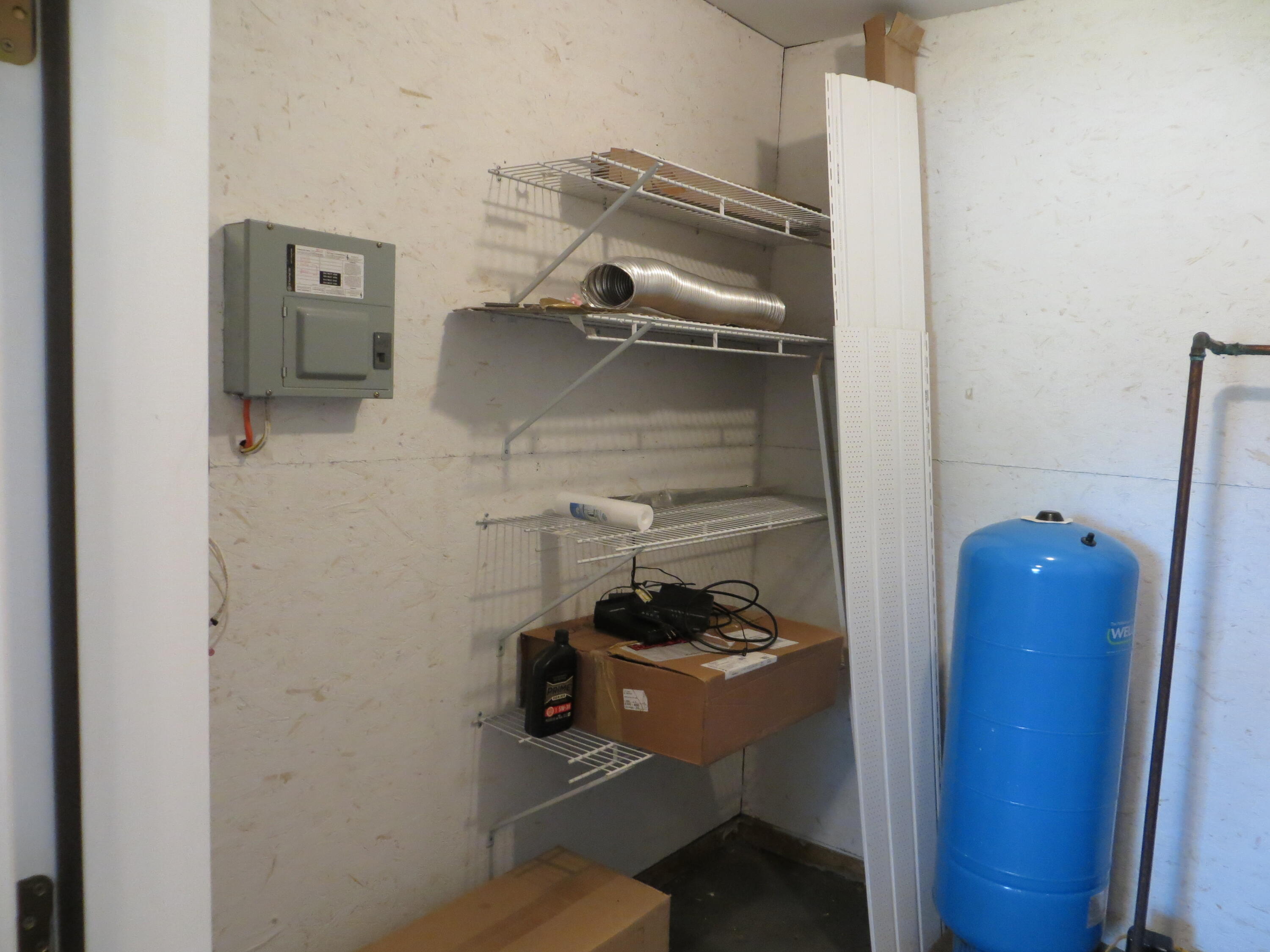 main property photo 32