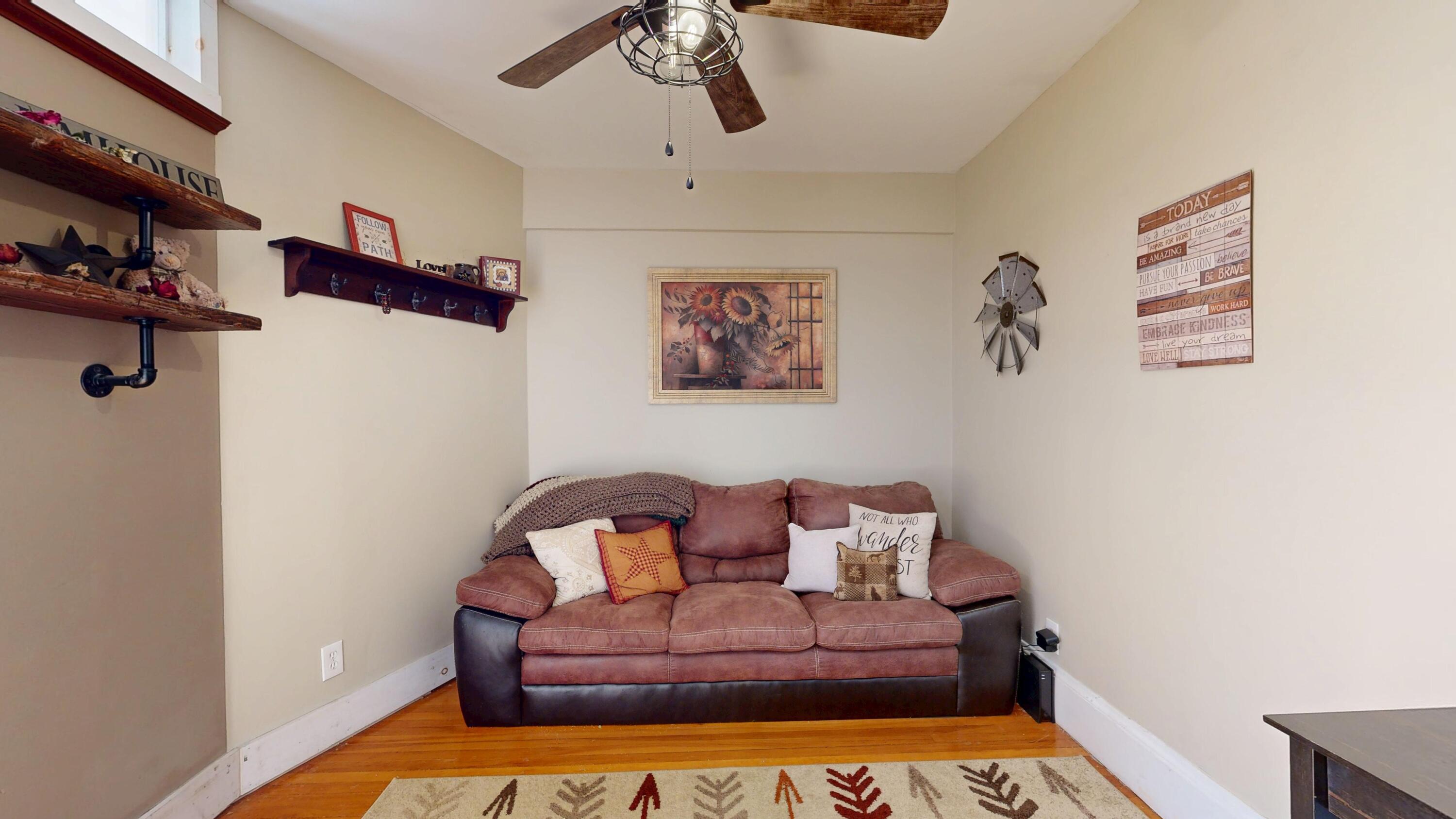 main property photo 12