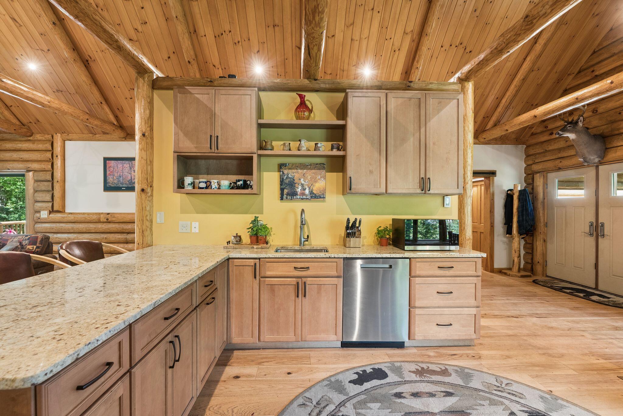 main property photo 9