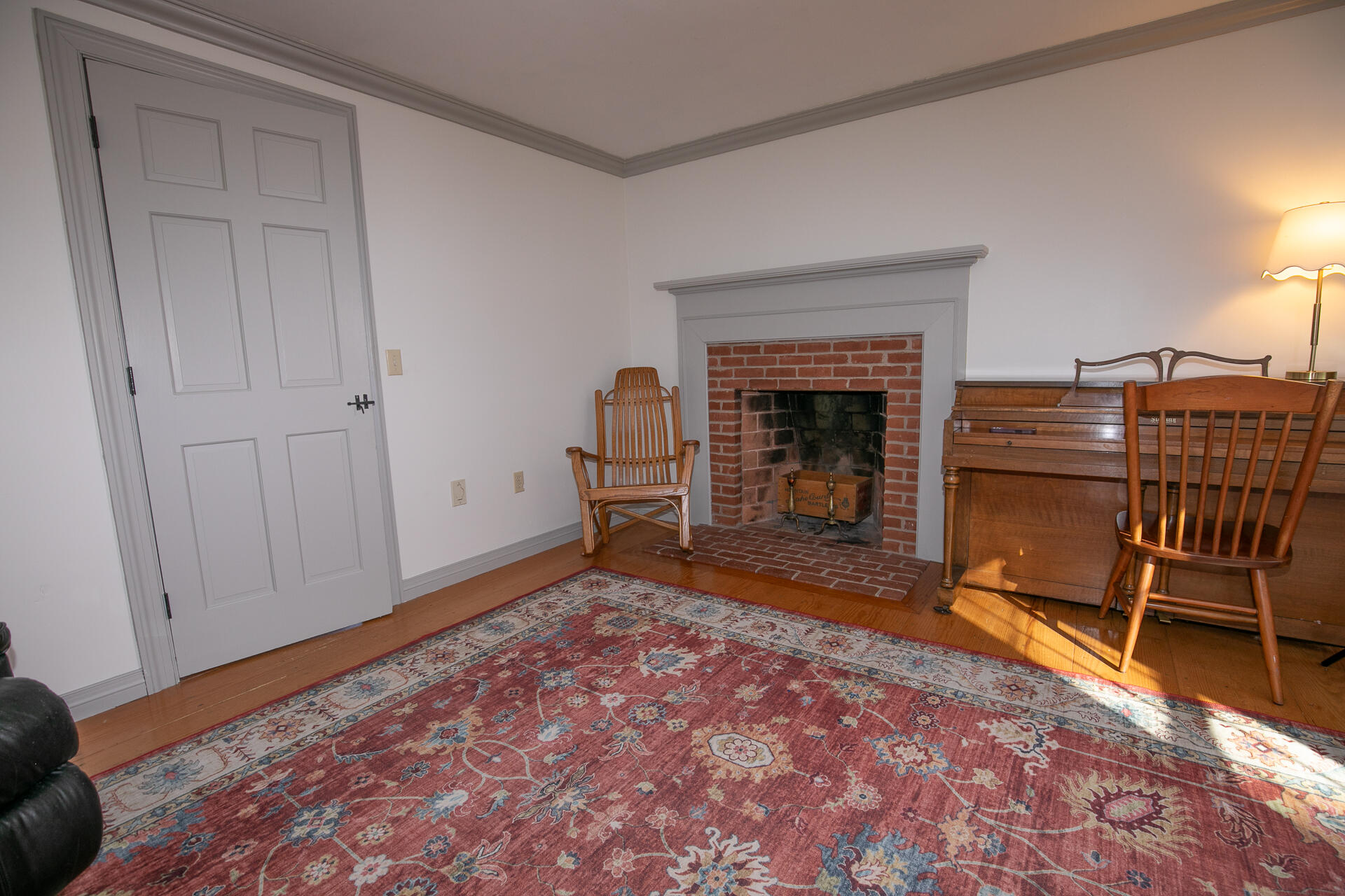 main property photo 10