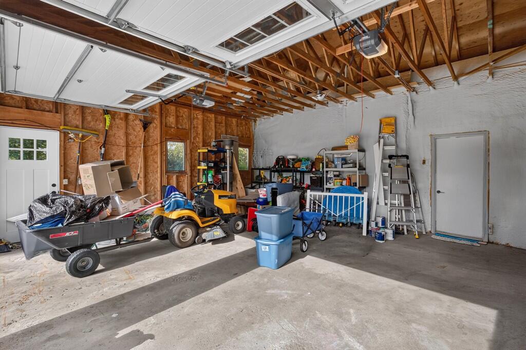 main property photo 54