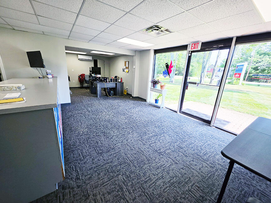 main property photo 13