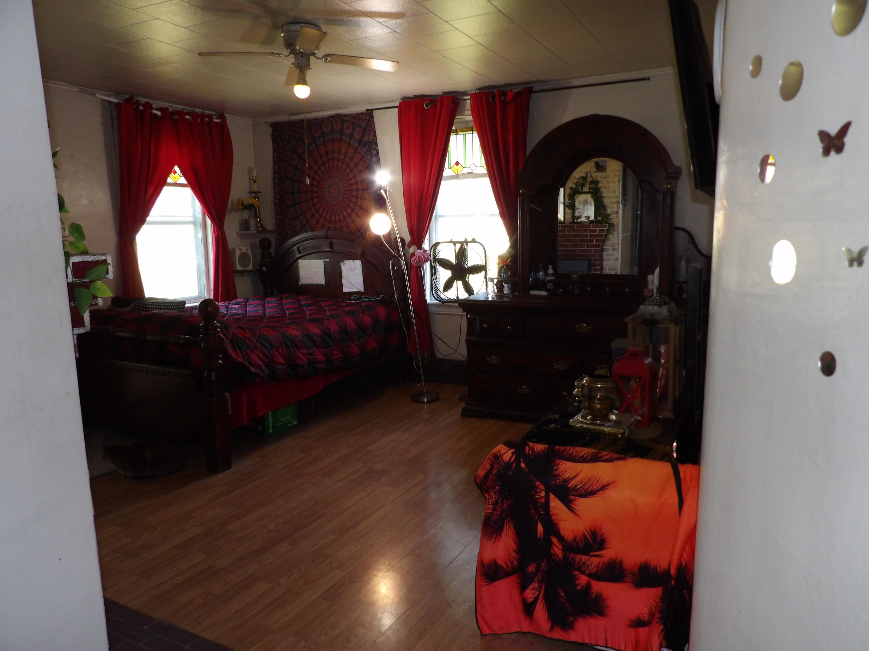 main property photo 28