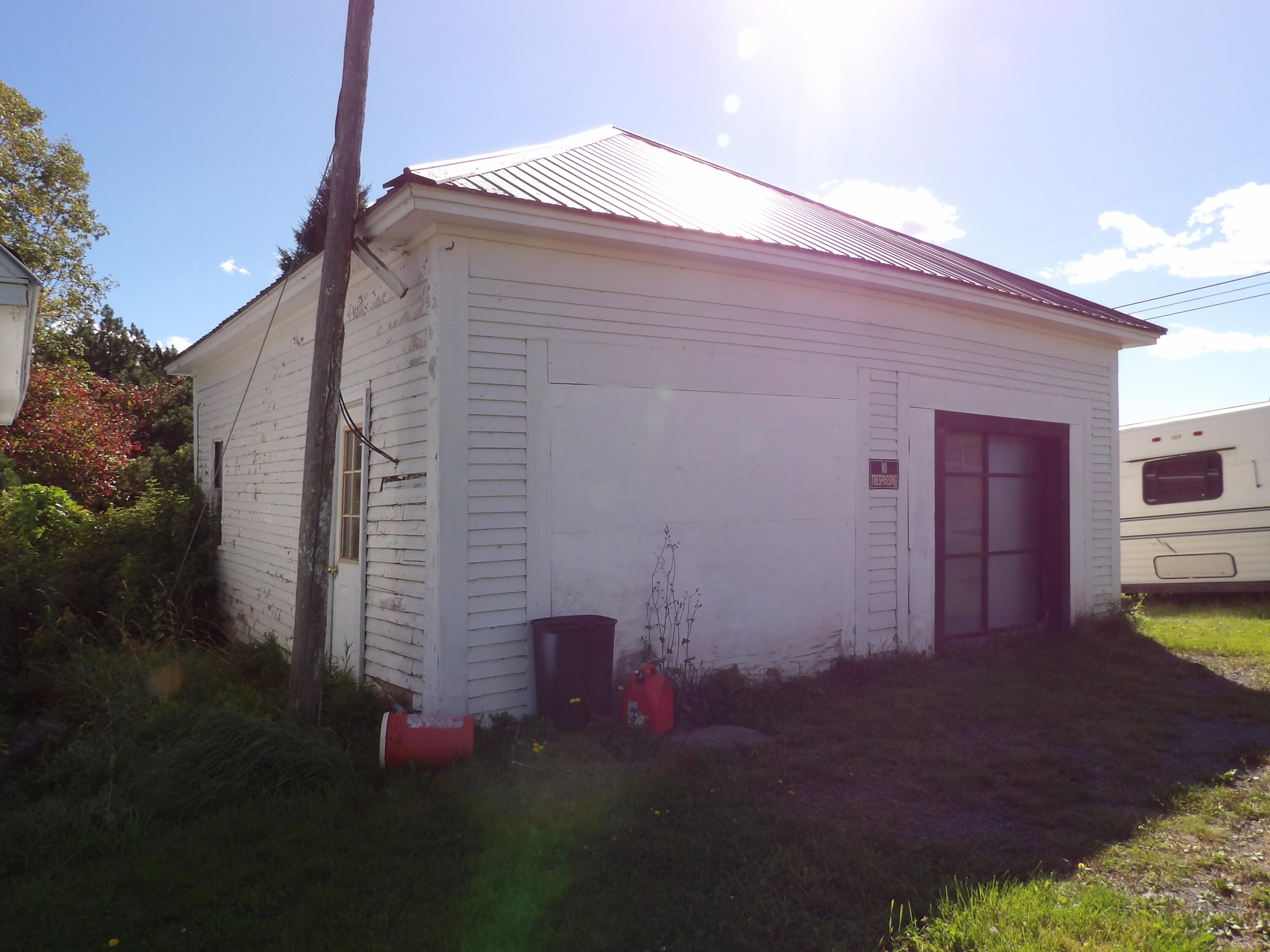 main property photo 44