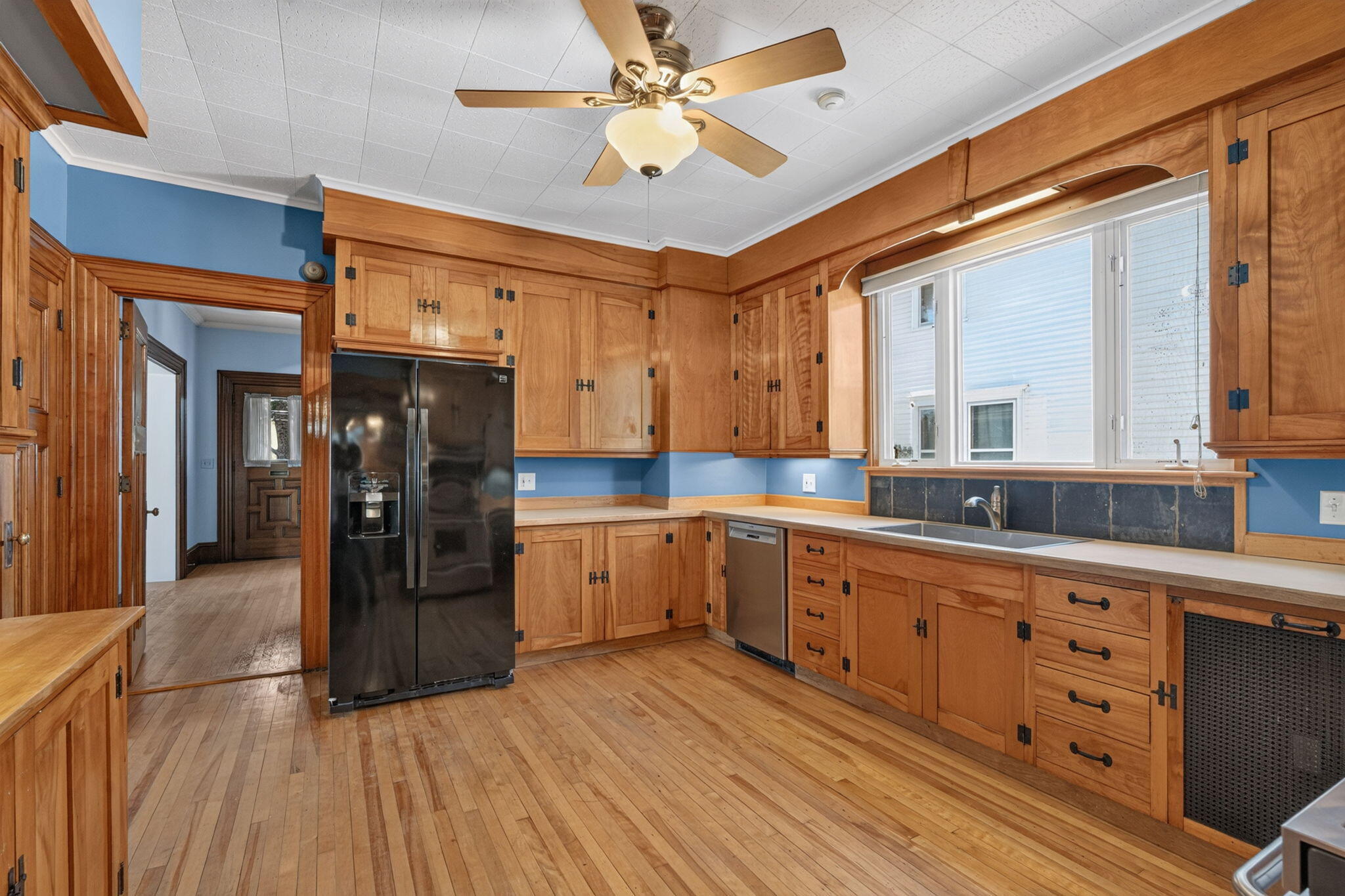 main property photo 14