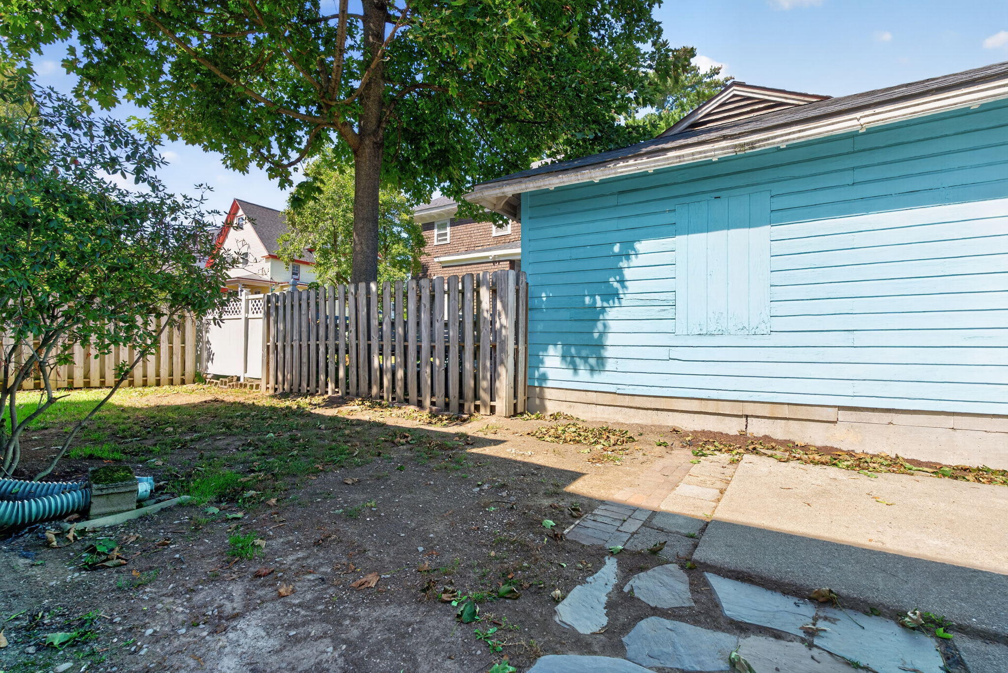 main property photo 56