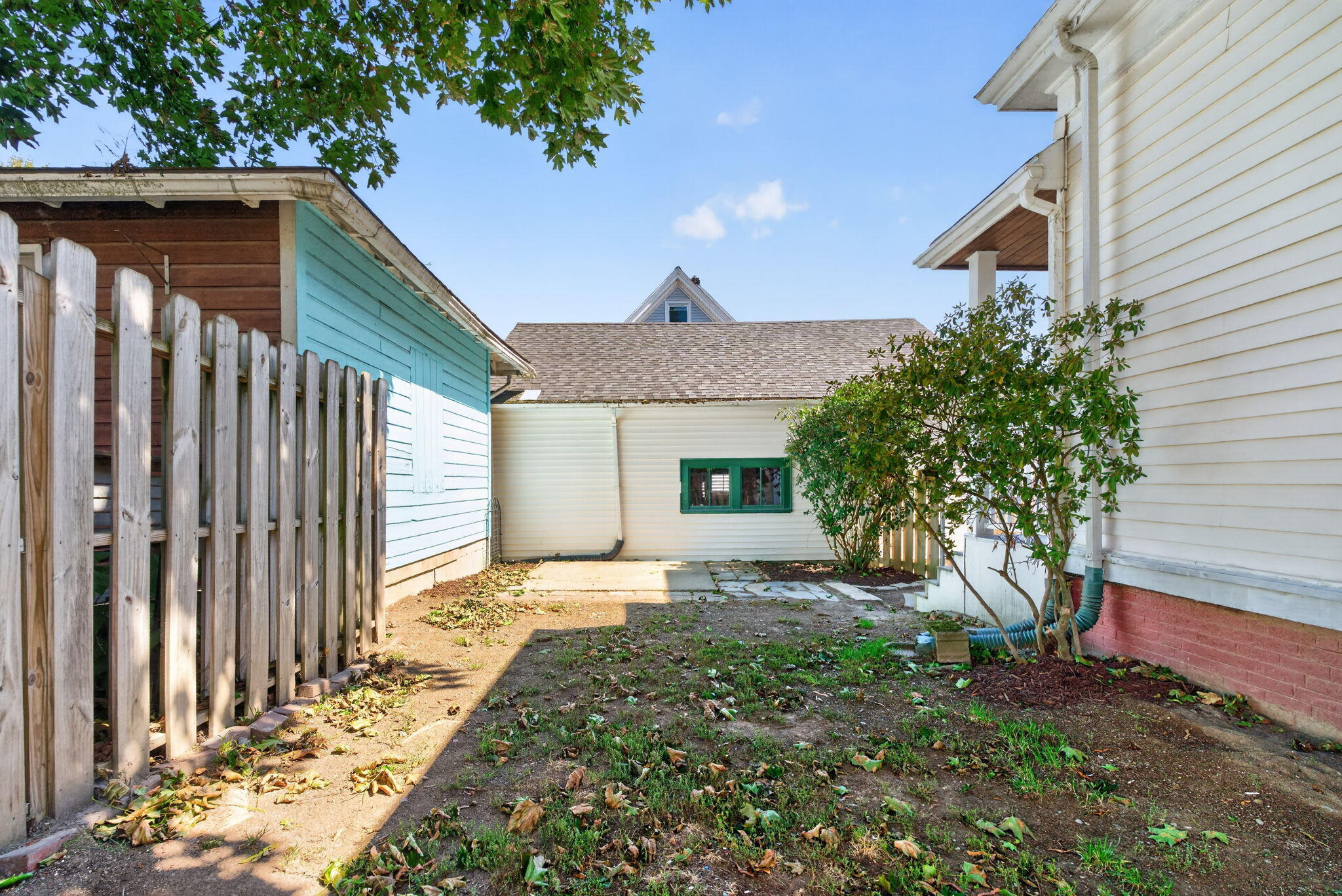 main property photo 59